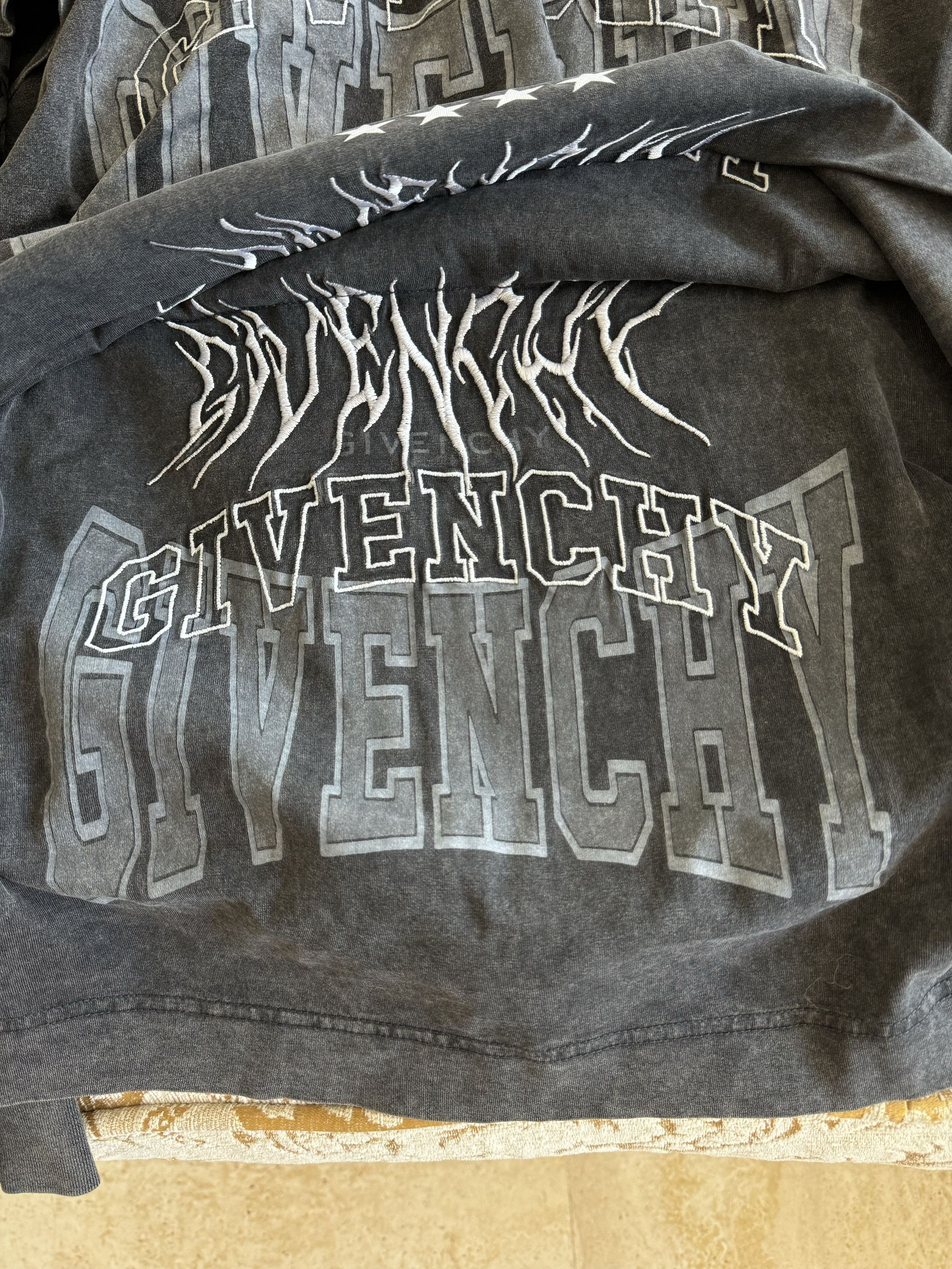 Givenchy Tee shirt Givenchy Size US XS / EU 42 / 0 - 5 Thumbnail