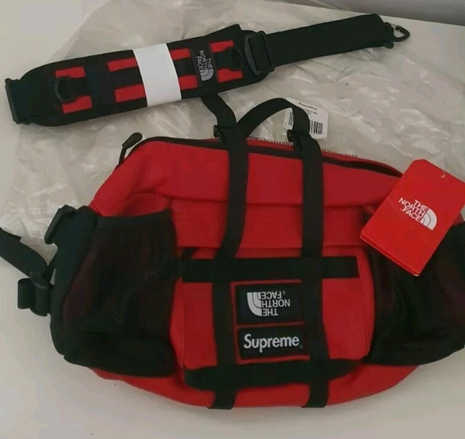 Supreme × The North Face Supreme north face mountain expedition