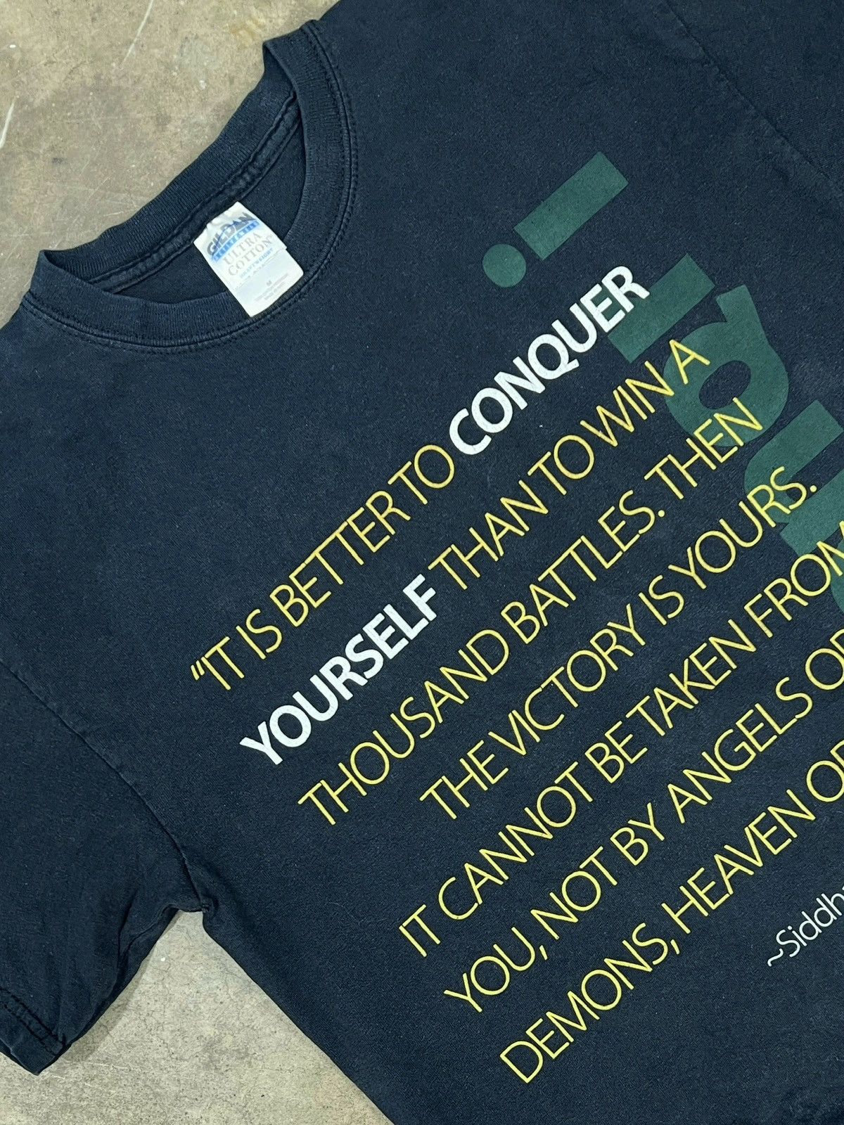 Vintage Vintage Conquer Yourself Siddhartha Buddha Quote Tee Medium Size US M / EU 48-50 / 2 - 1 Thumbnail