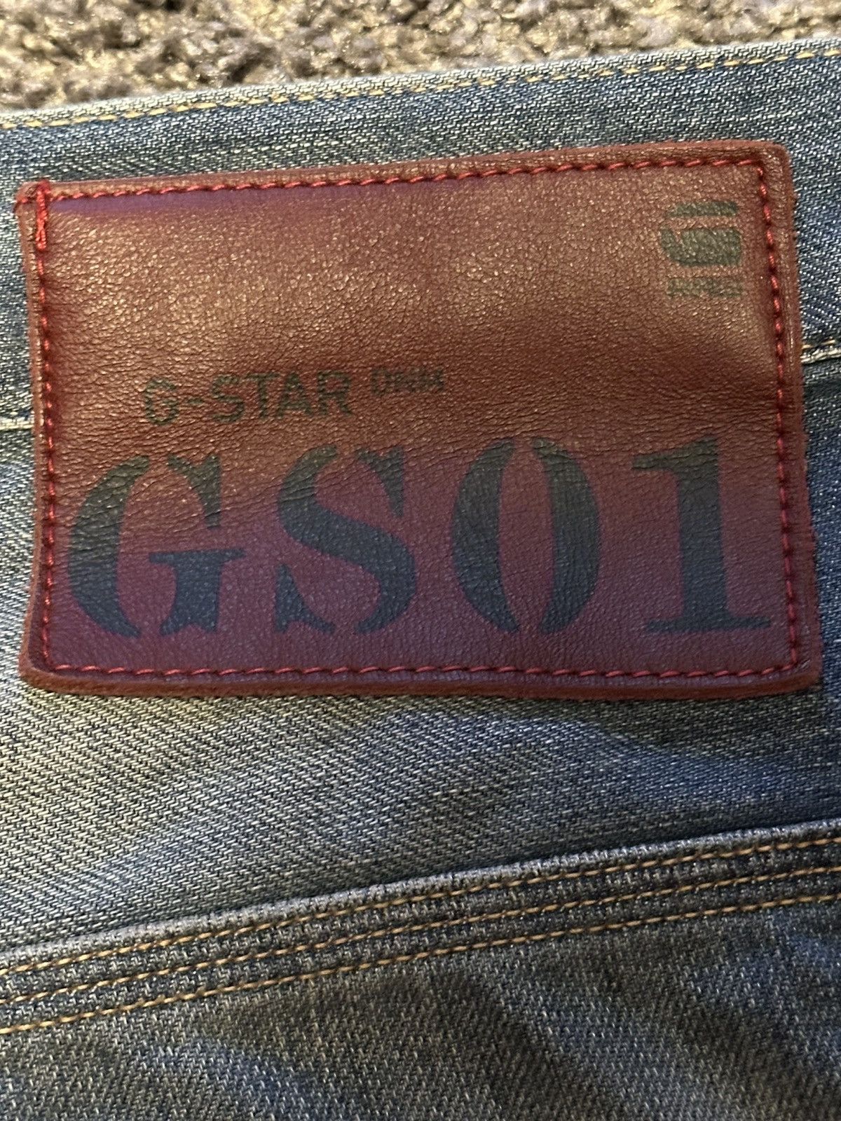 BLUE DENIM JEANS