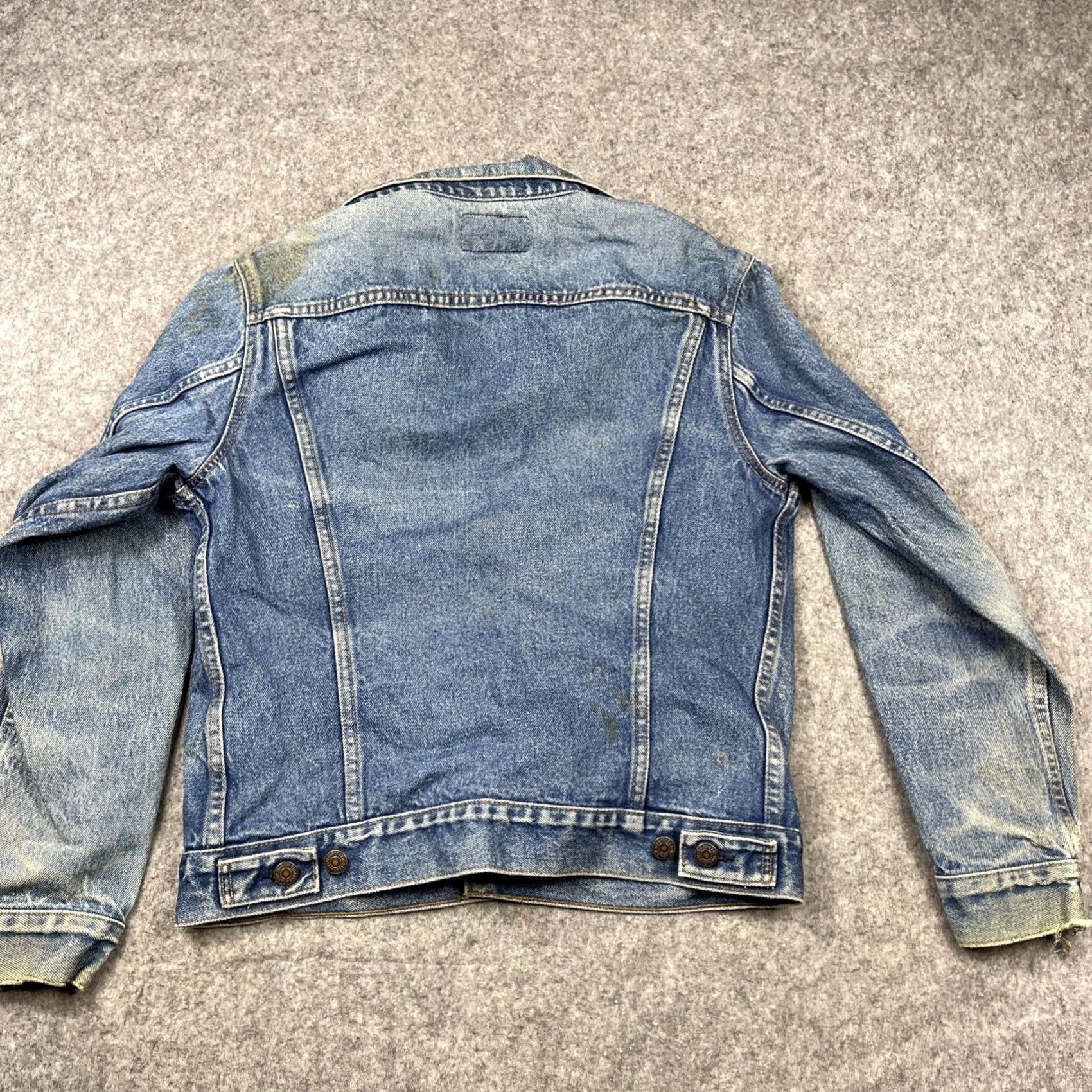 Levi's VINTAGE Levi's Trucker Jacket Denim Blue 38 Regular Men's Distressed USA 80s Leather? (Note: cannot add new info) Size US XXS / EU 40 - 2 Thumbnail