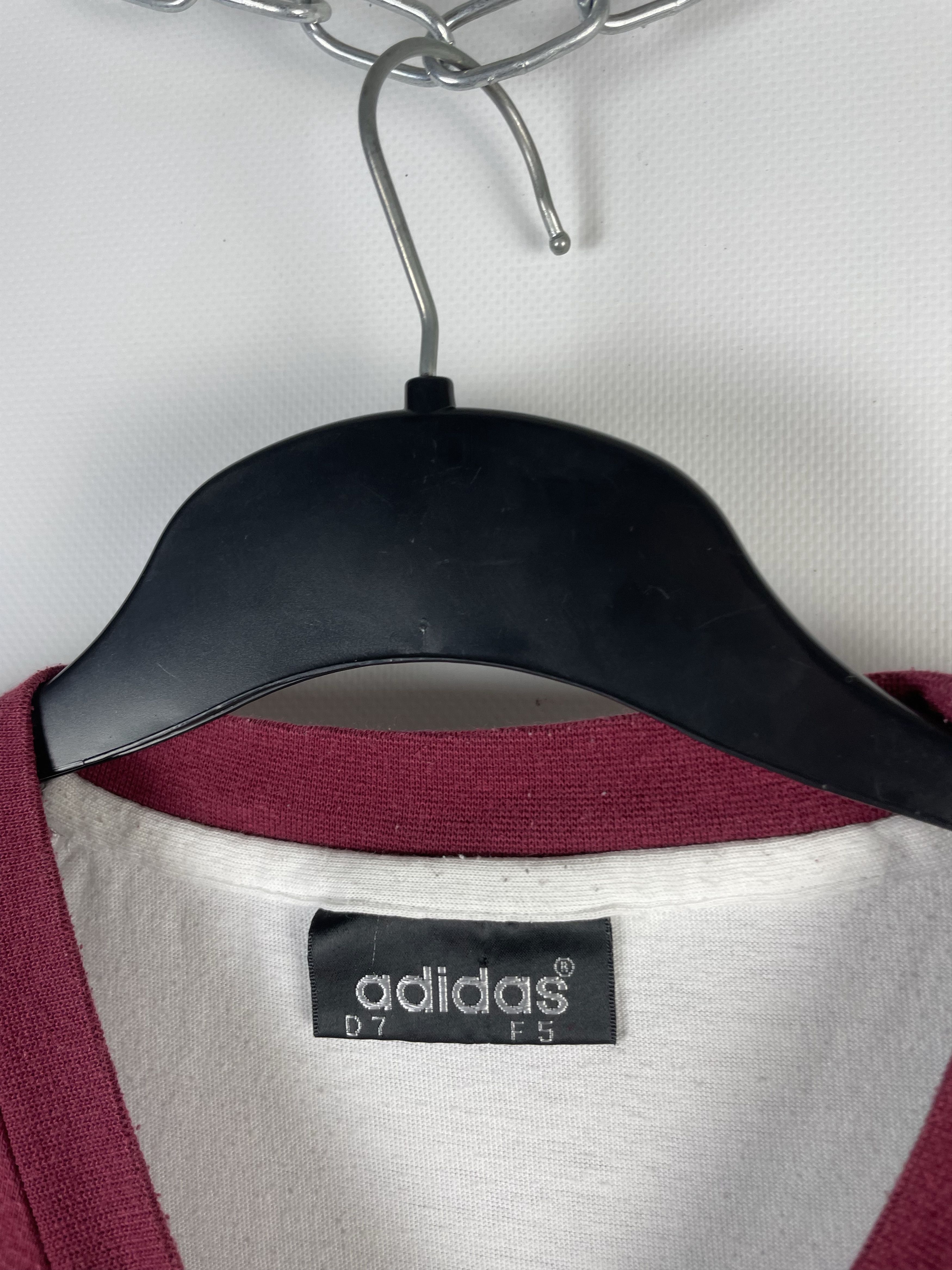 Adidas Vintage 90s Adidas Tee Size US L / EU 52-54 / 3 - 5 Thumbnail