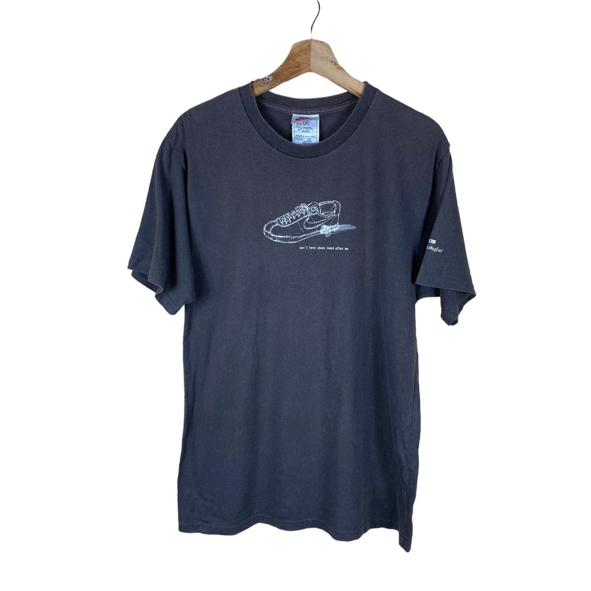 VINTAGE NIKE ACG T SHIRT