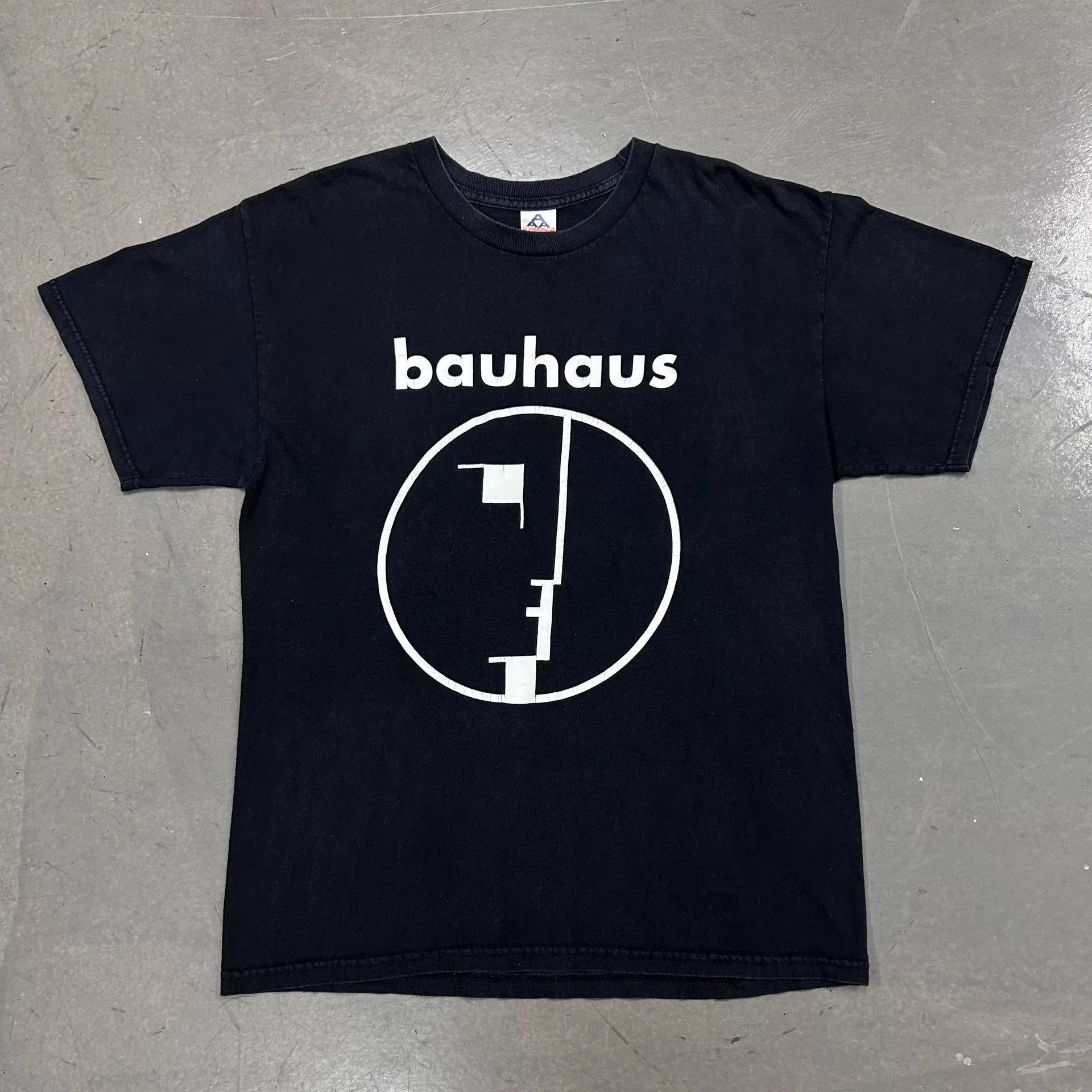 Vintage Vintage 90s Bauhaus Face Short-Sleeve Tee Size US M / EU 48-50 / 2 - 1 Thumbnail