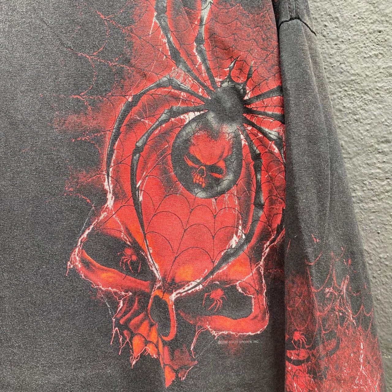 Vintage Thrashed Faded Hot Leathers Skull Streetwear Tee Size US XL / EU 56 / 4 - 3 Thumbnail