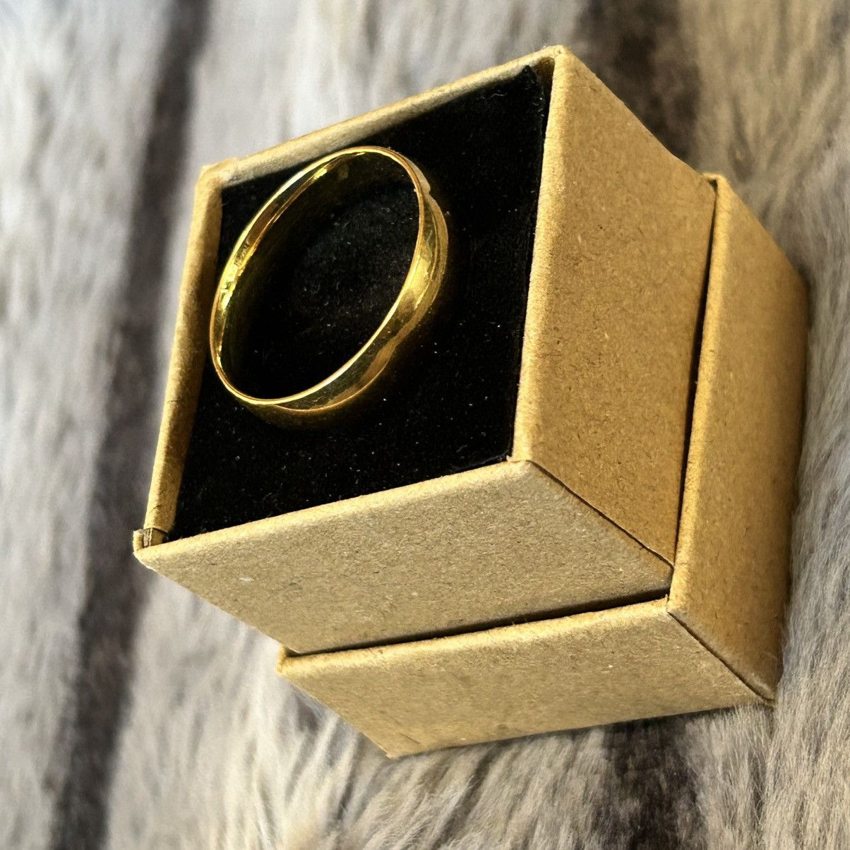 Jewelry Men’s 6mm 18kt gold plated stainless steel band ring NIB 12 Size ONE SIZE - 6 Thumbnail
