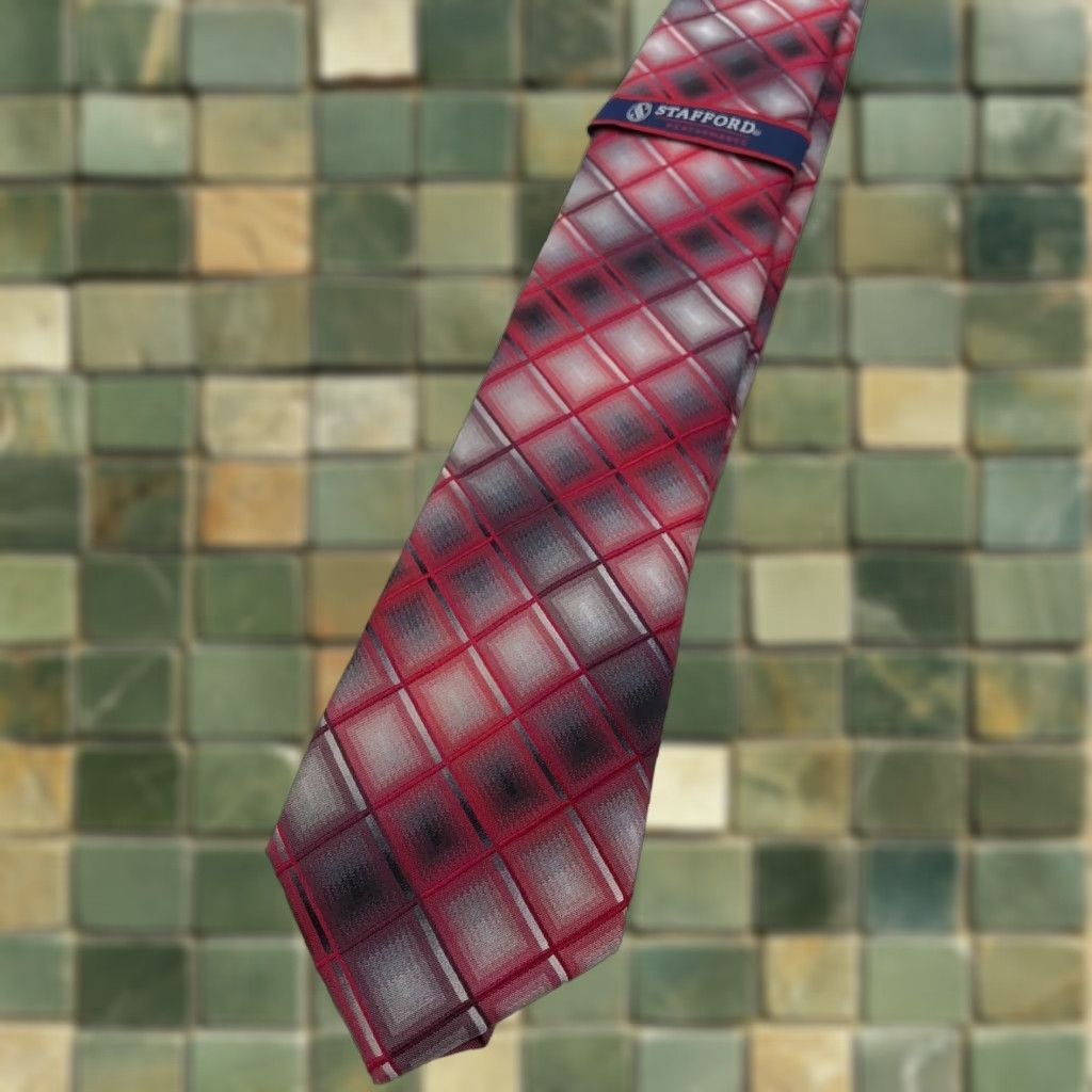 Stafford VINTAGE Stafford Performance 100% Silk Neck Tie Men’s Geometric 3.5" / 56 In Tie Mens Red Geometric Vintage 56 Inches 3.5 Inch Width Mens Size ONE SIZE - 1 Thumbnail