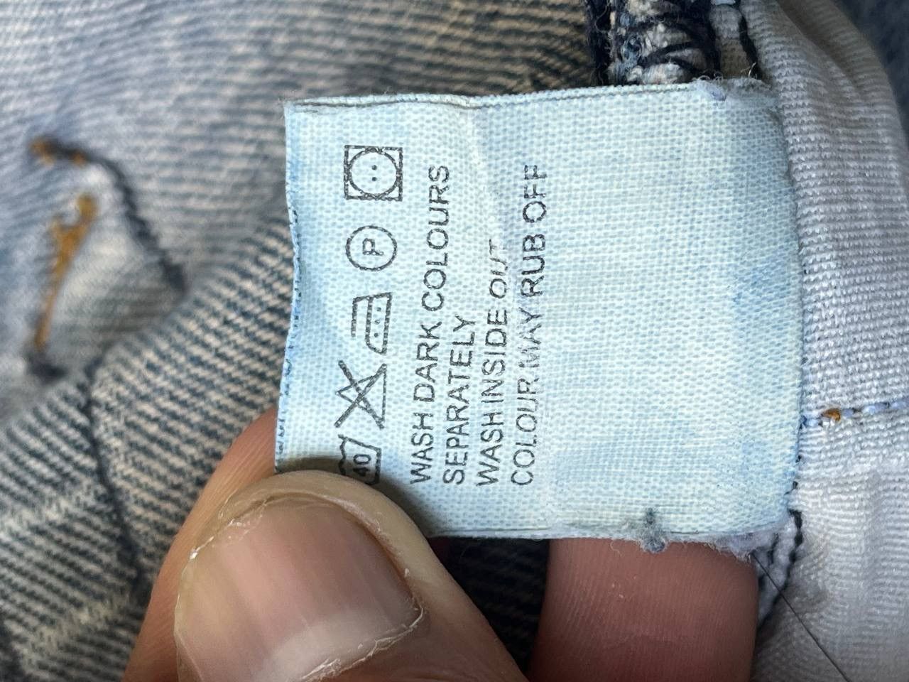 Uniqlo UNIQLO BAGGY DISTRESSED AND FADED VINTAGE LOOK.STYLE Size US 37 - 11 Thumbnail