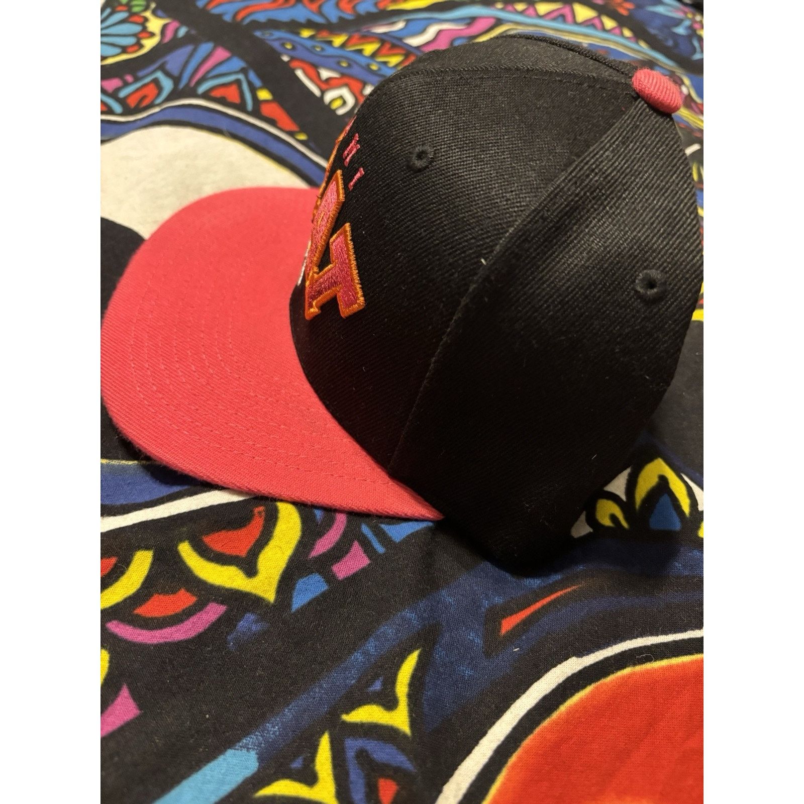 Mitchell & Ness miami heat mitchell ness OSFA miami night flame snapback Size ONE SIZE - 2 Thumbnail