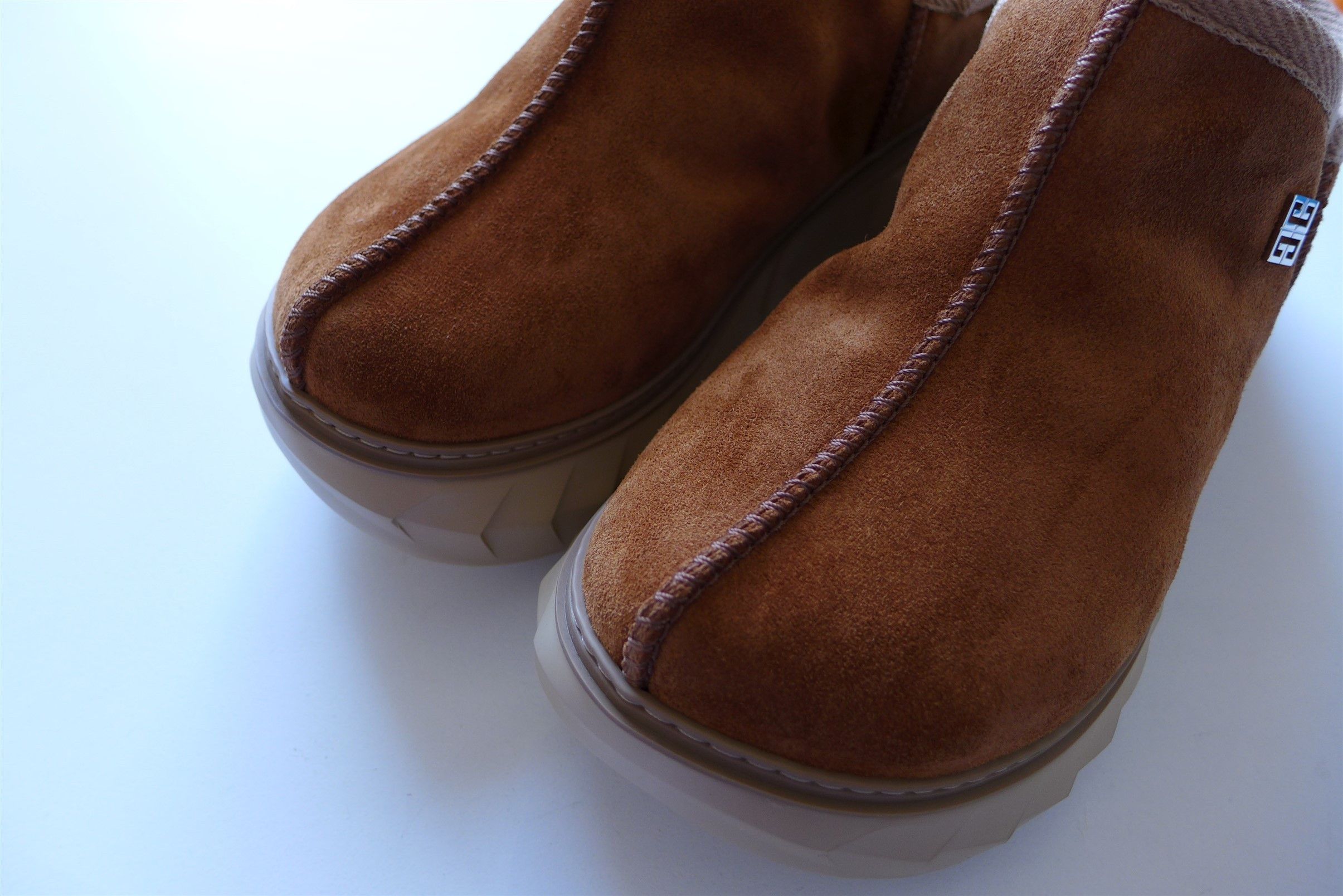 Givenchy Givenchy Marshmallow Slippers - Brown Calf Suede Size US 10 / EU 43 - 2 Thumbnail