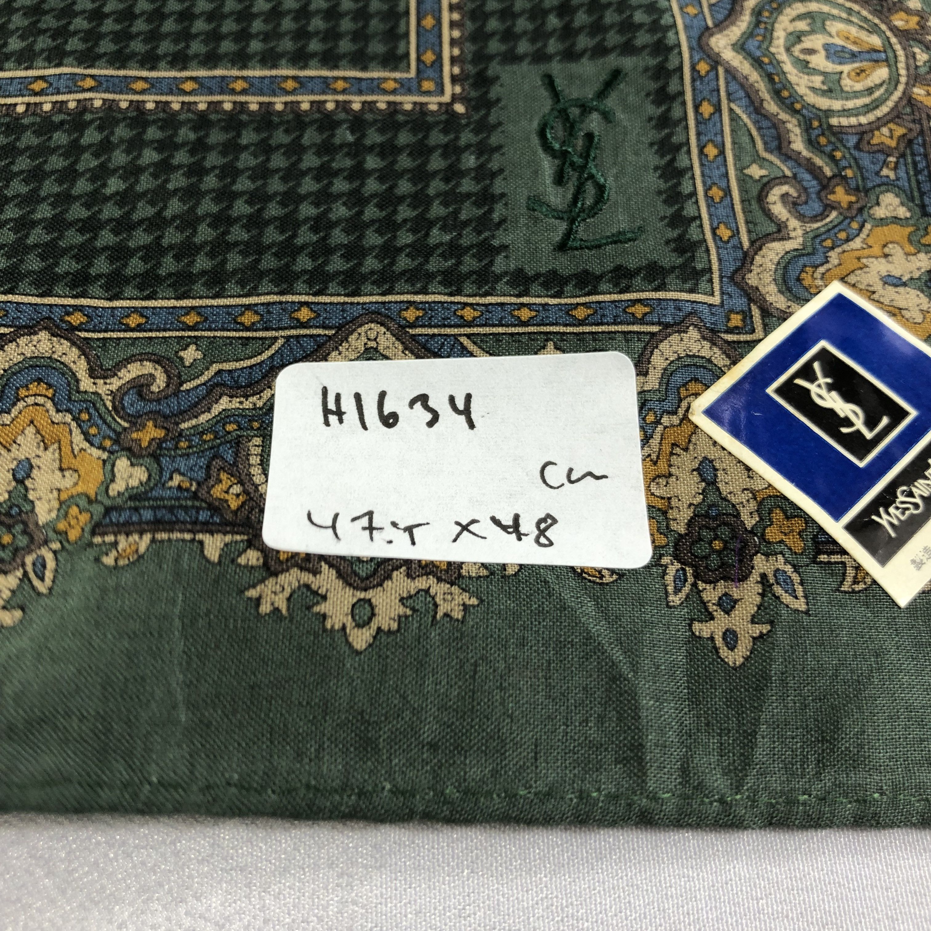 Yves Saint Laurent YSL Handkerchief Neckerchief Bandana H1634 Size ONE SIZE - 6 Thumbnail