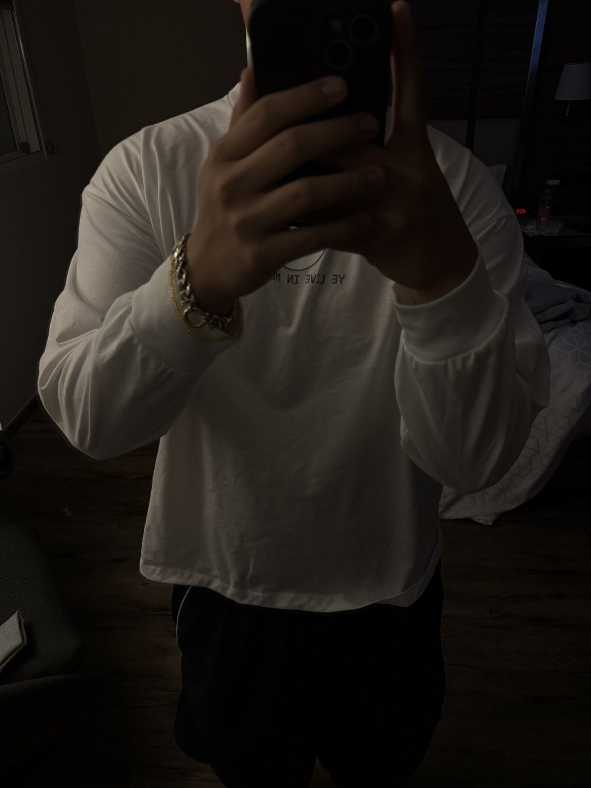 Yeezy White LS-03 YE LIVE IN MEXICO yeezy Size US L / EU 52-54 / 3 - 6 Thumbnail