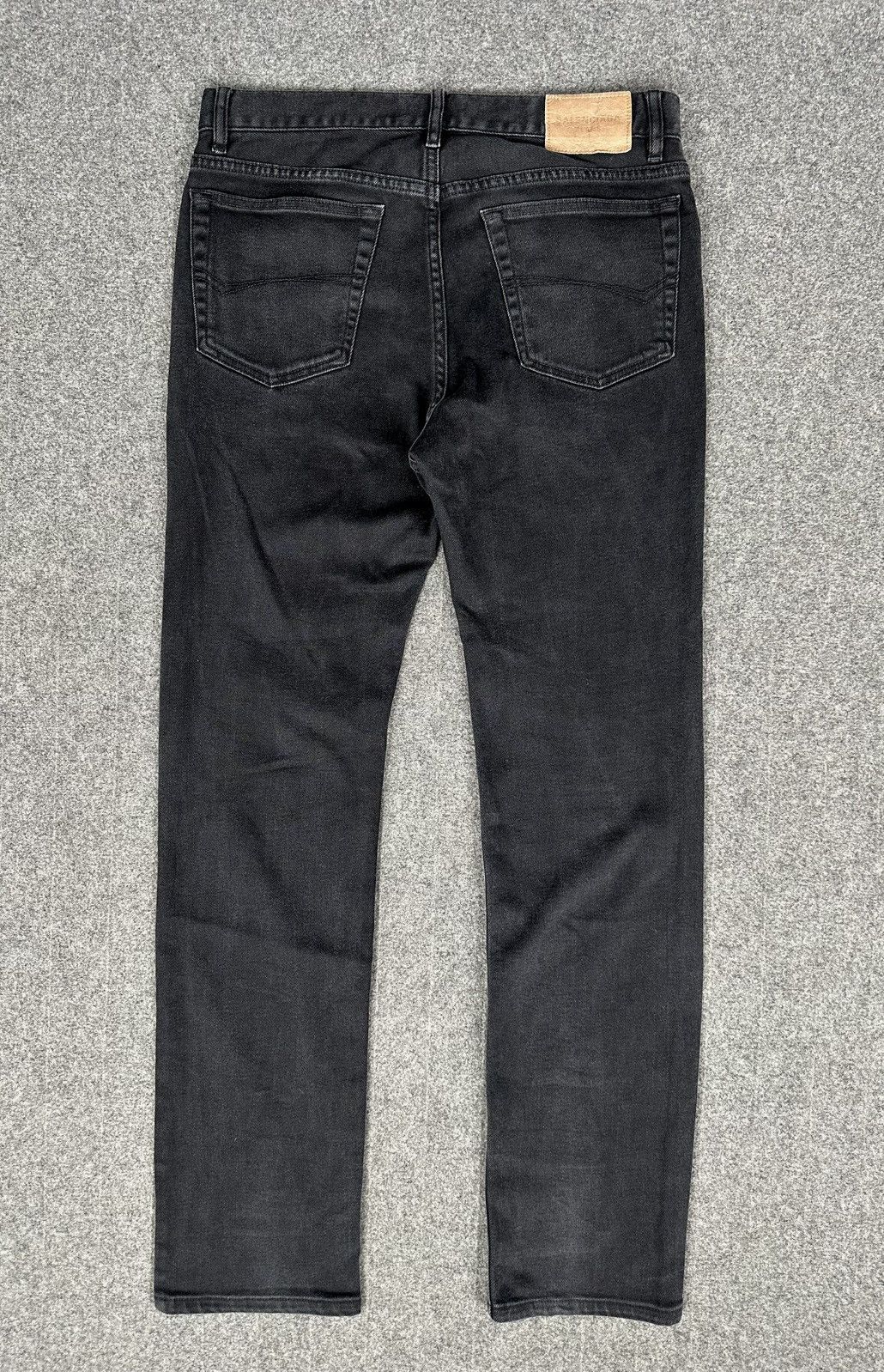 Balenciaga Balenciaga - Demna Gvasalia 2021 Straight Cut Jeans - Washed Size US 32 / EU 48 - 2 Thumbnail
