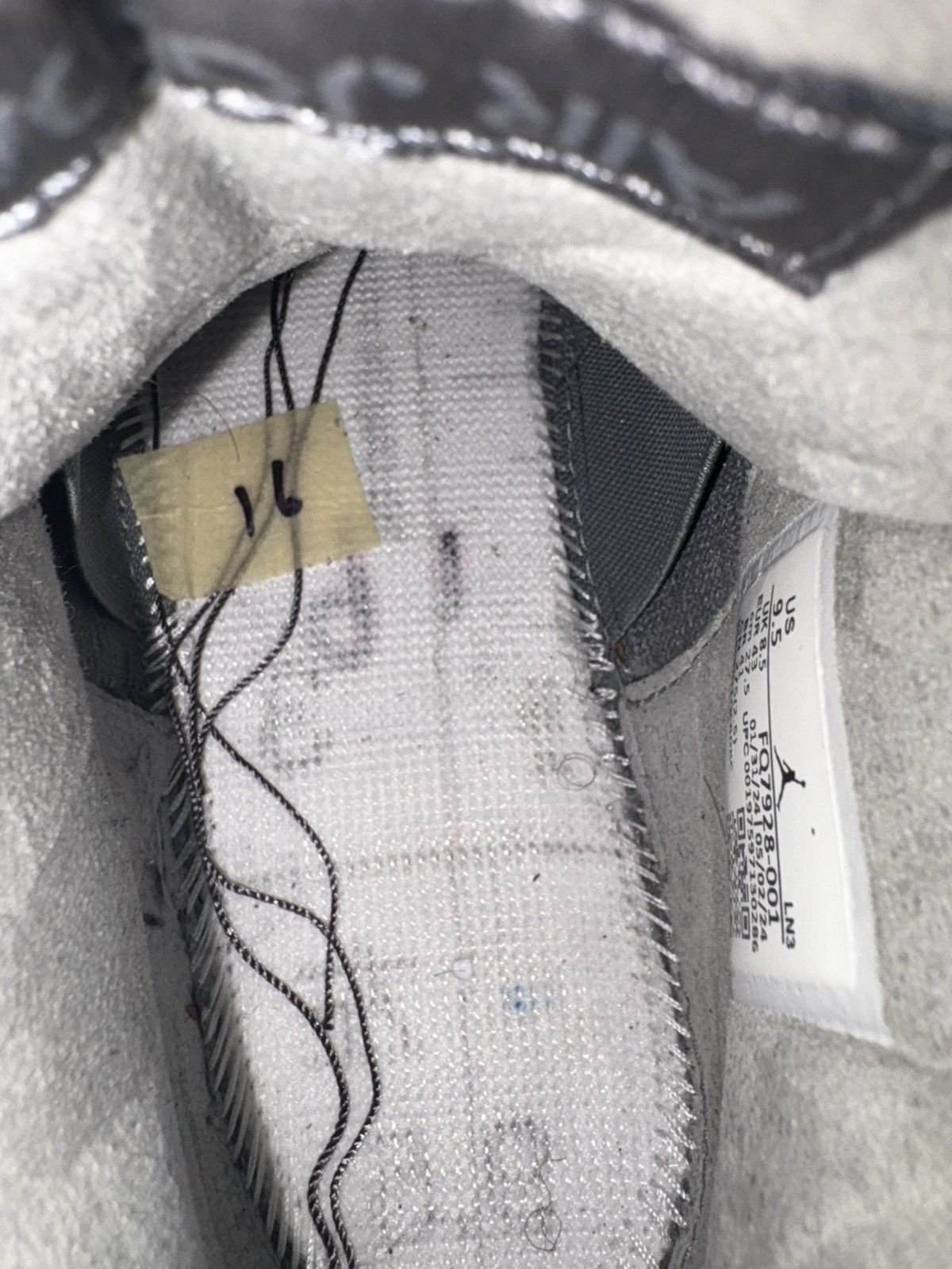 Jordan Brand Jordan 4 Wet Cement Size US 9.5 / EU 42-43 - 5 Thumbnail