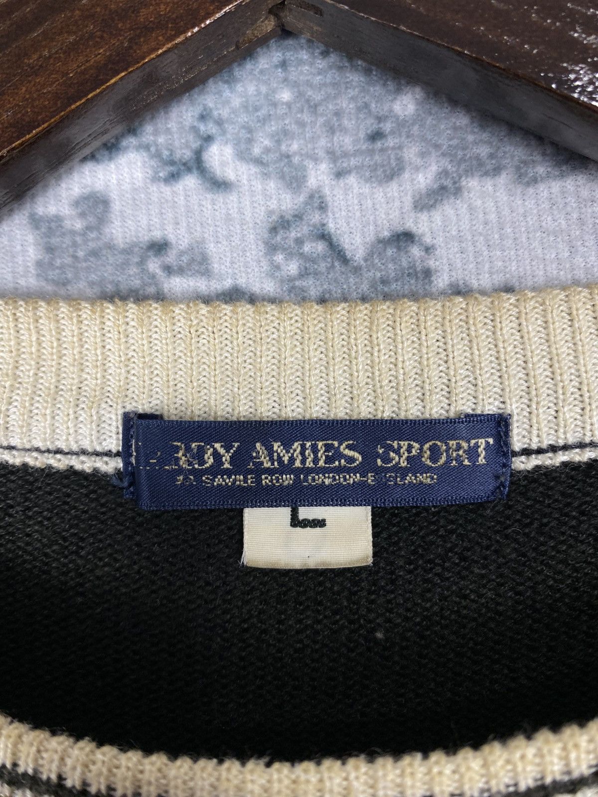 Hardy Amies Vintage Hardy Amies Perfect Design Sweatshirts Size US L / EU 52-54 / 3 - 9 Thumbnail