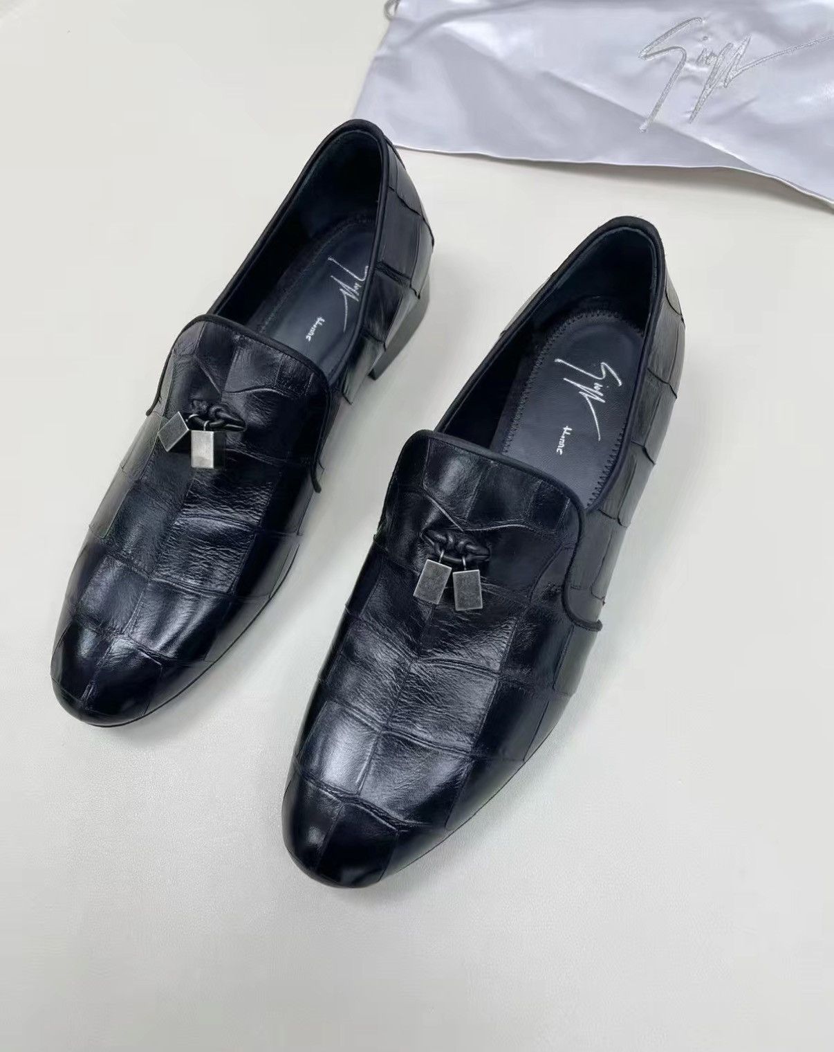 Giuseppe Zanotti Giuseppe Zanotti Embossed Casual Shoes J30 Size US 7 / EU 40 - 2 Thumbnail