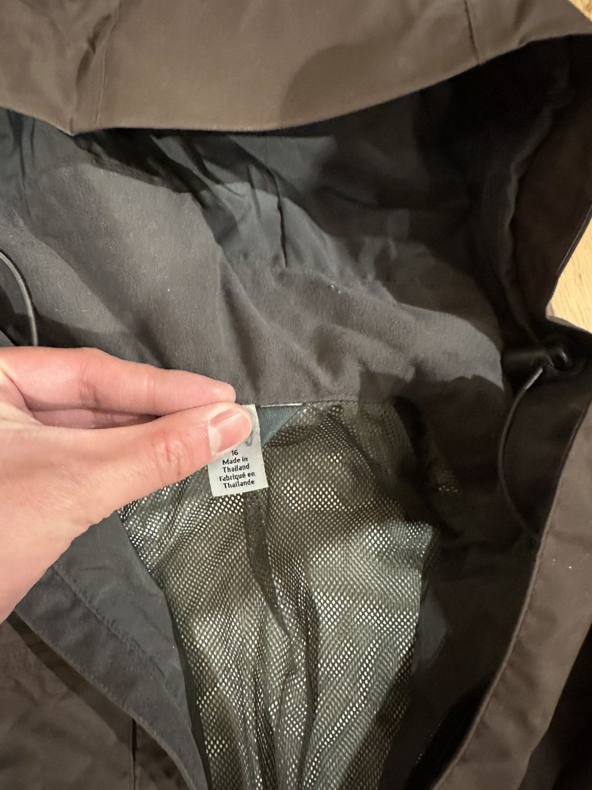 Mountain Equipment Company MEC Mountain Equipment Co-op Hooded Waterproof Jacket Size US M / EU 48-50 / 2 - 3 Thumbnail