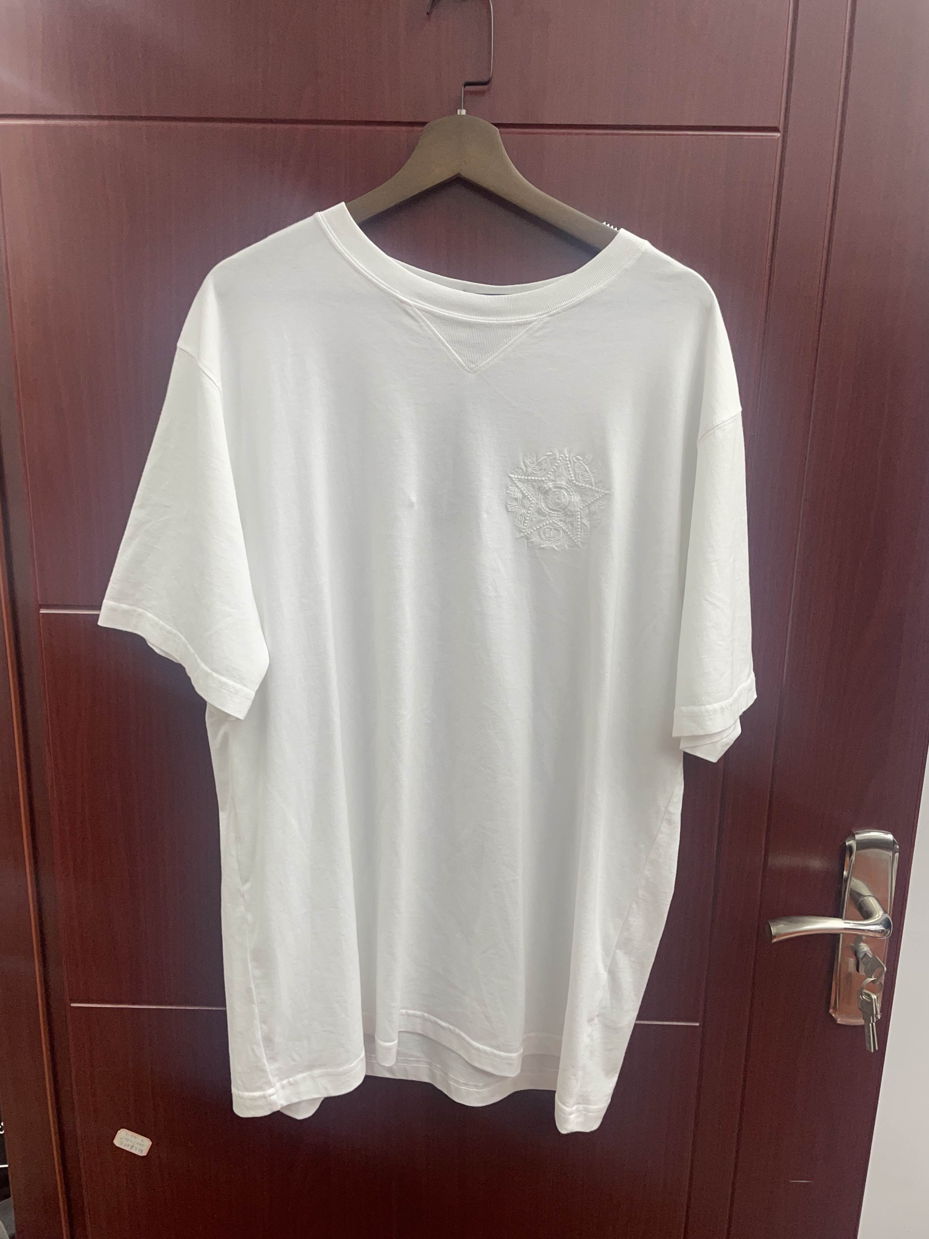 Dior Dior Embroidered Star Logo T-Shirt Size L Size US L / EU 52-54 / 3 - 1 Thumbnail