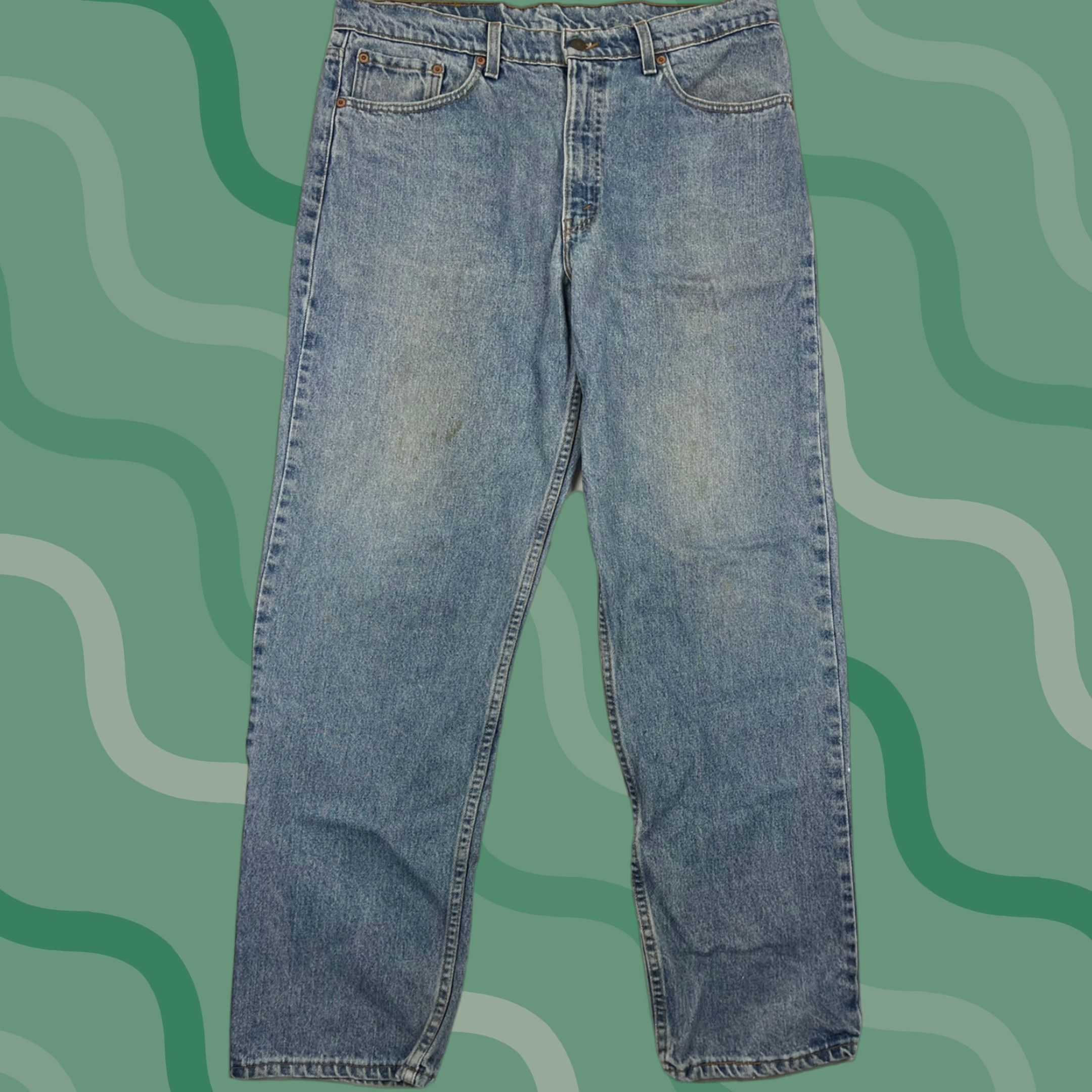 VINTAGE Levi's 550 Relaxed Fit Jeans 36x32 Blue Denim 90s Grunge Mens