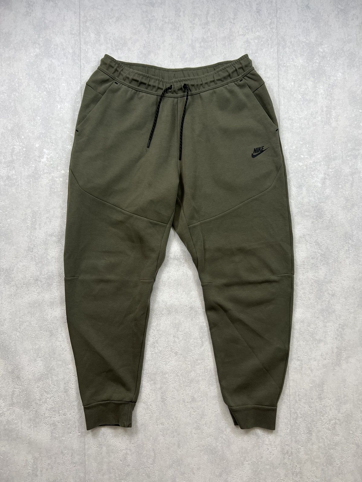 Nike NIKE TECH FLEECE RETRO SWEATPANTS Y2K SWOOSH LOGO Size US 34 / EU 50 - 1 Thumbnail