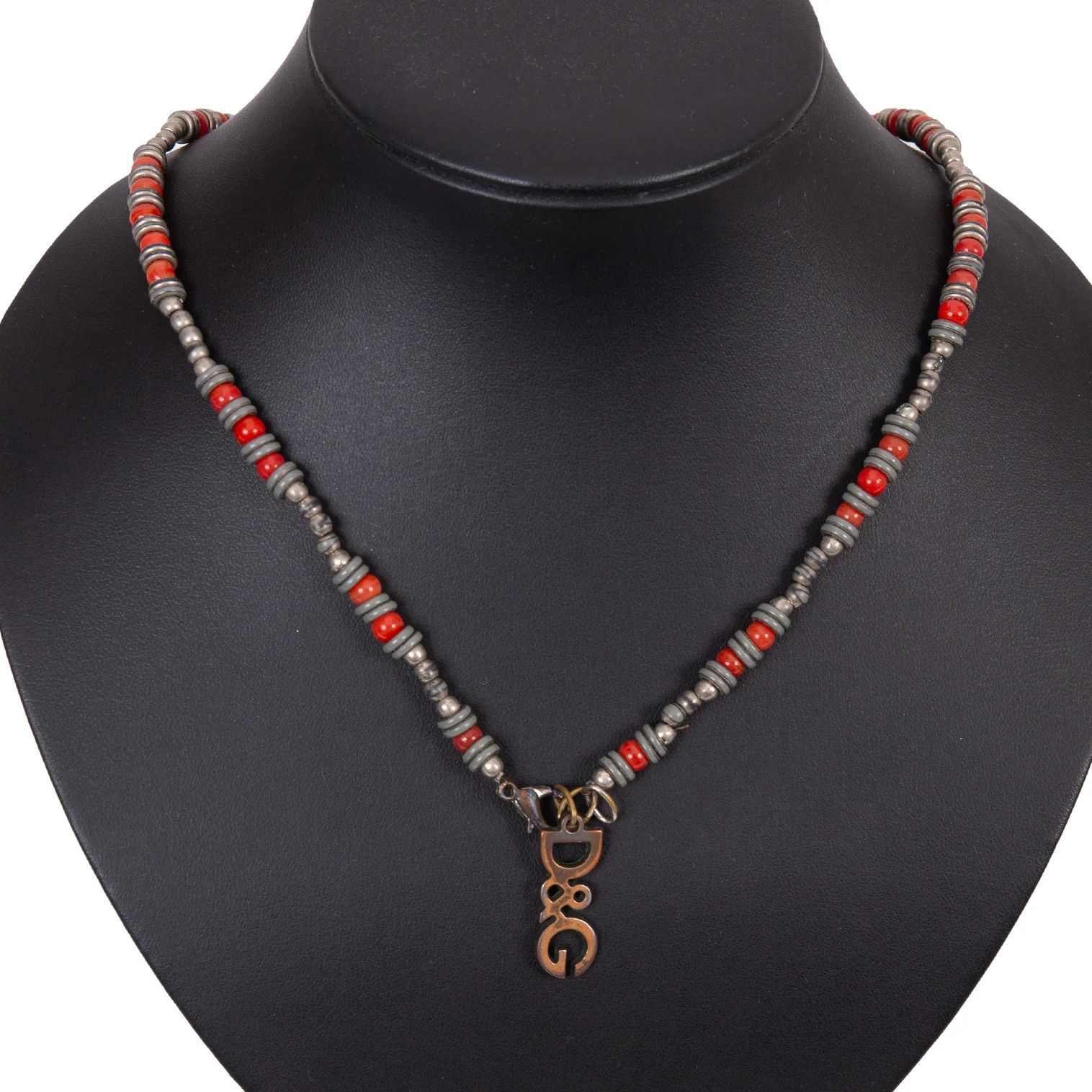 Dolce & Gabbana Beaded Design Logo Necklace in Silver and Red Size ONE SIZE - 1 Thumbnail