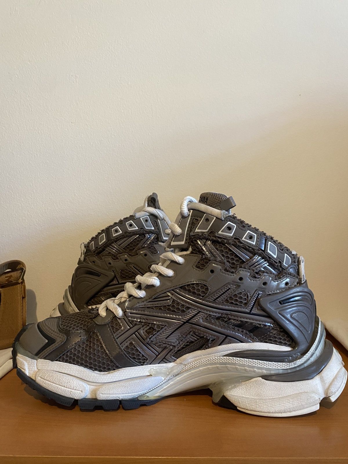 Balenciaga Balenciaga Runner High Top Medium Grey Size US 8.5 / EU 41-42 - 5 Thumbnail