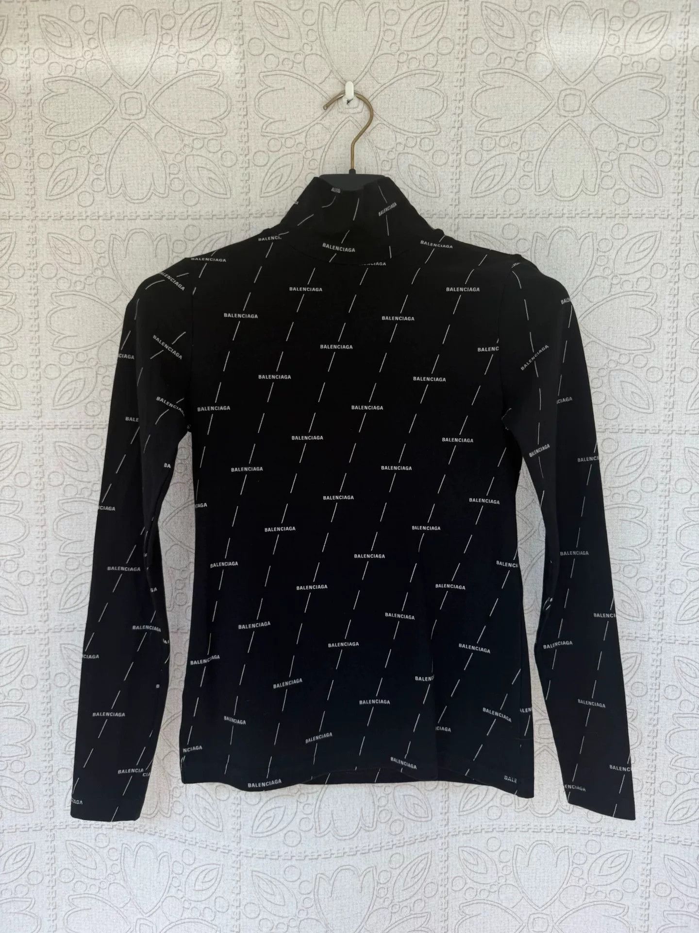 Balenciaga balenciaga long sleeve top with logo print Size US S / EU 44-46 / 1 - 1 Thumbnail
