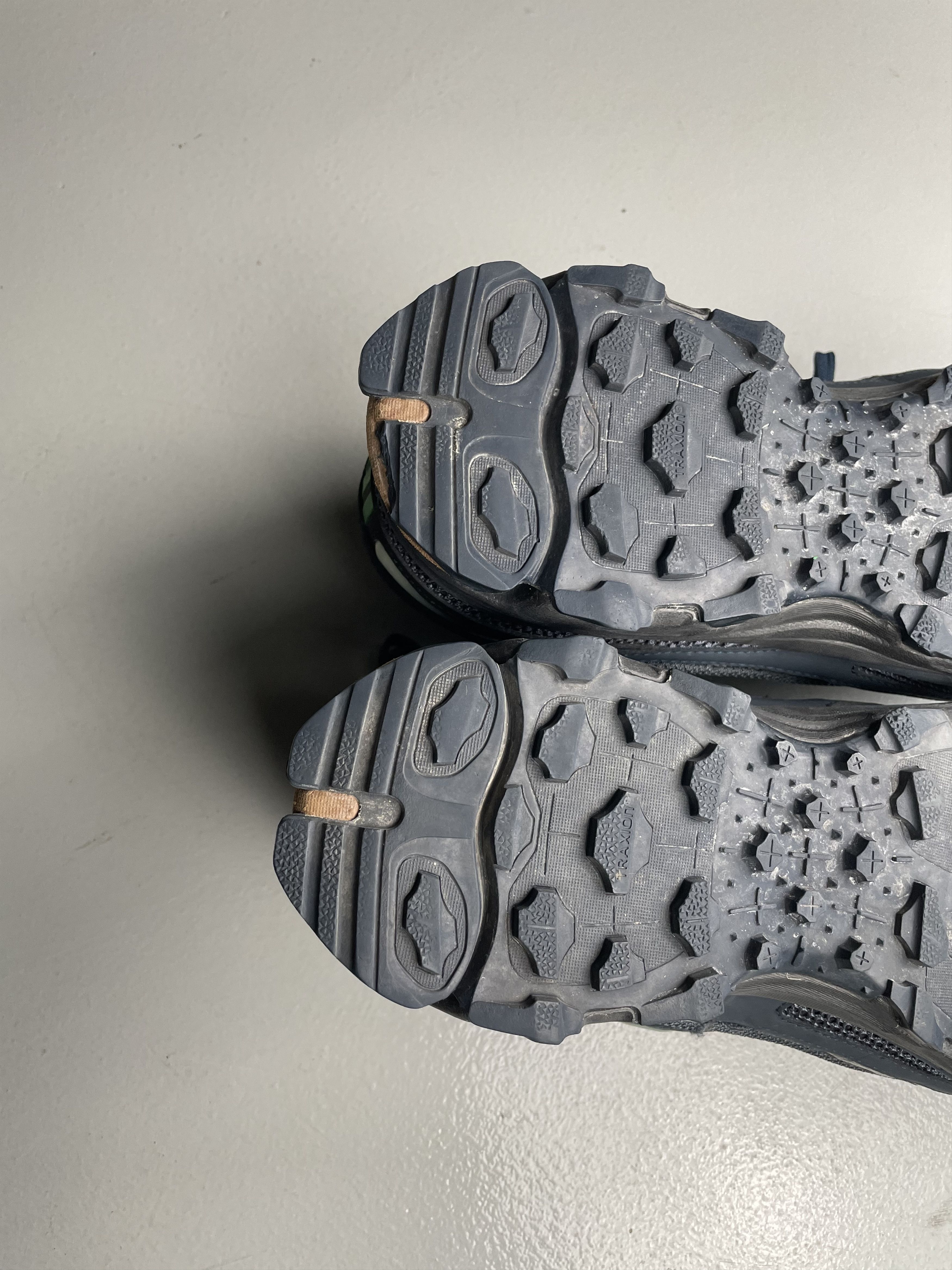 Adidas × Raf Simons adidas X Raf Simons A/W 2013 Response 2 - size 44 Size US 10 / EU 43 - 13 Thumbnail