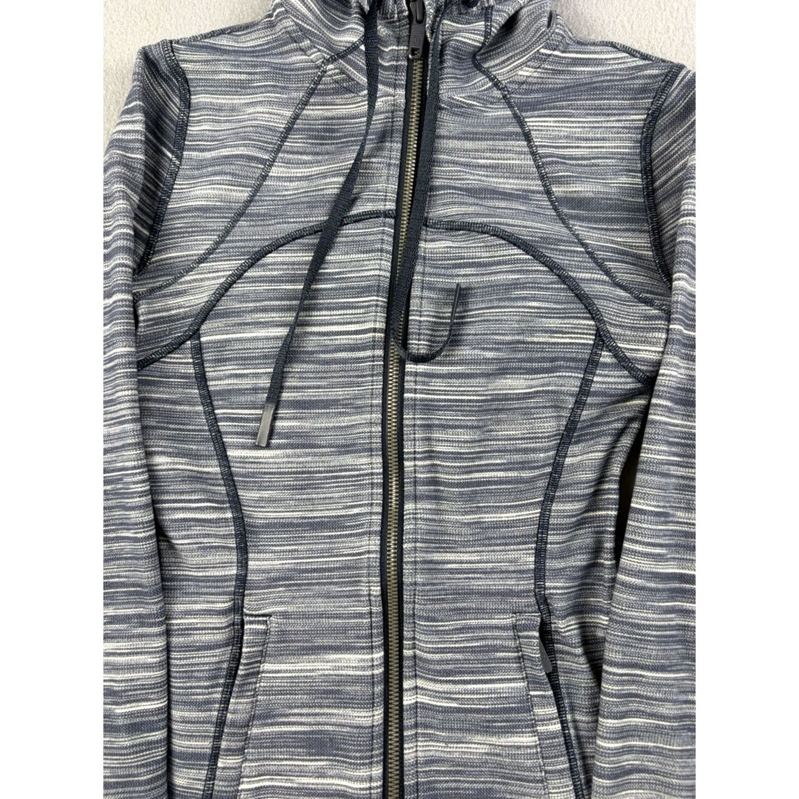 Lululemon Lululemon Define Jacket Women’s S Striped Full Zip Hoodie Polyester Blend Multicolor Mid-Length Activewear Womens Size S / US 4 / IT 40 - 2 Thumbnail