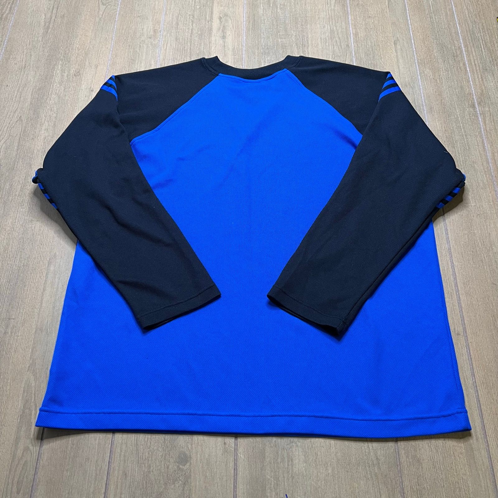 Adidas Vintage Adidas Mens Active Y2K T Shirt Long Sleeve Sz XL Size US XL / EU 56 / 4 - 6 Thumbnail