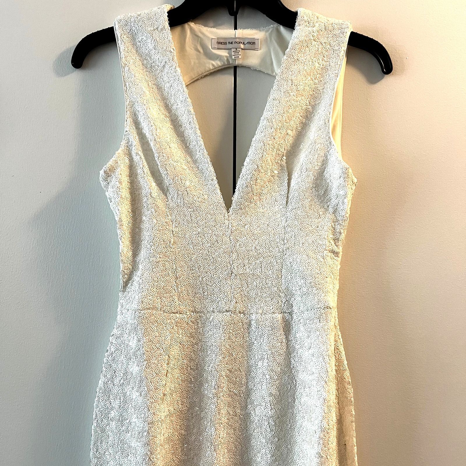 Dress the Population Dress the Population Rani Plunging Sequin Dress White size S Size S / US 4 / IT 40 - 4 Thumbnail