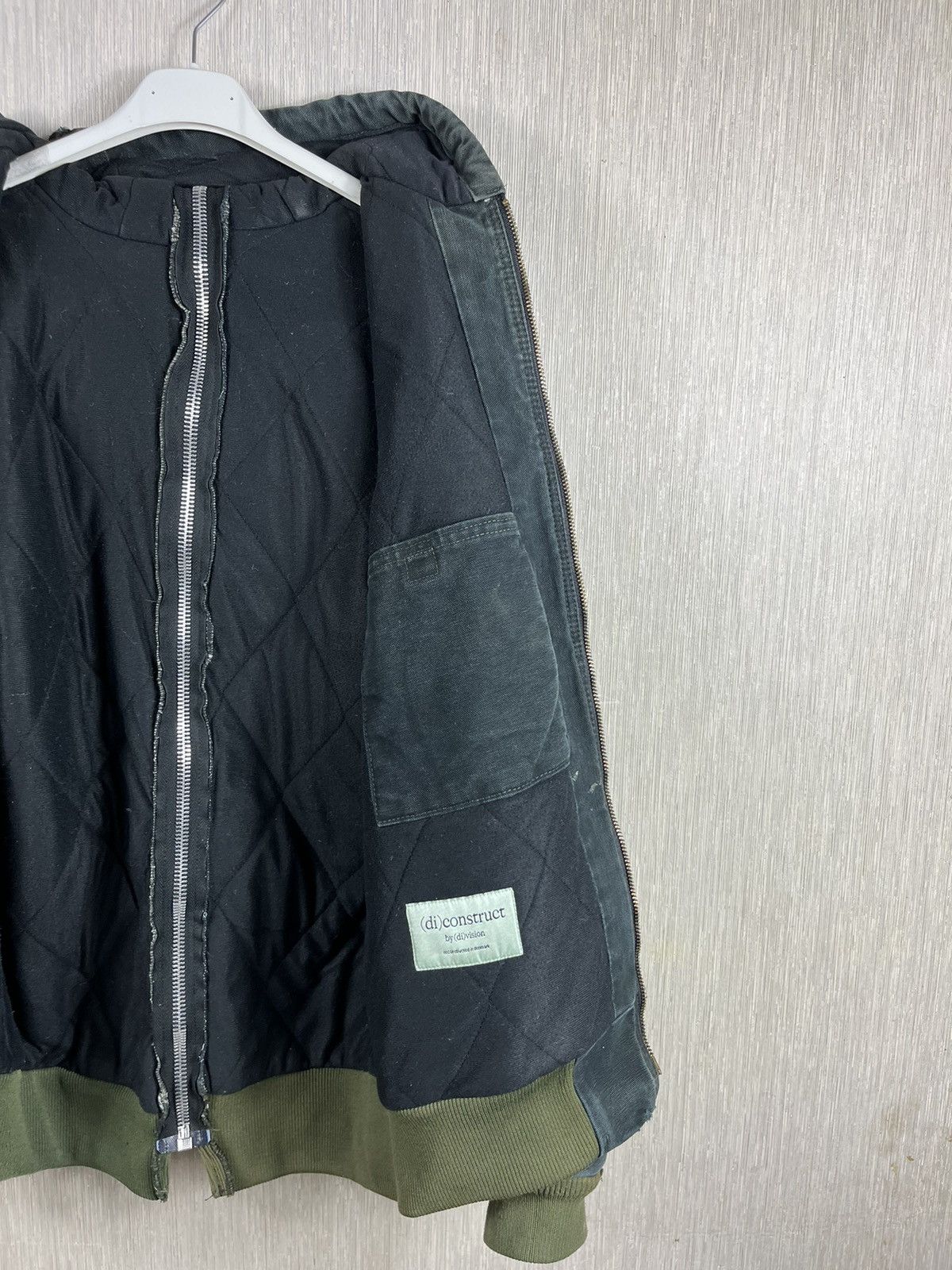 (di)vision × Carhartt Carhartt x (di)vision distressed active jacket zip reworked Size US S / EU 44-46 / 1 - 23 Thumbnail