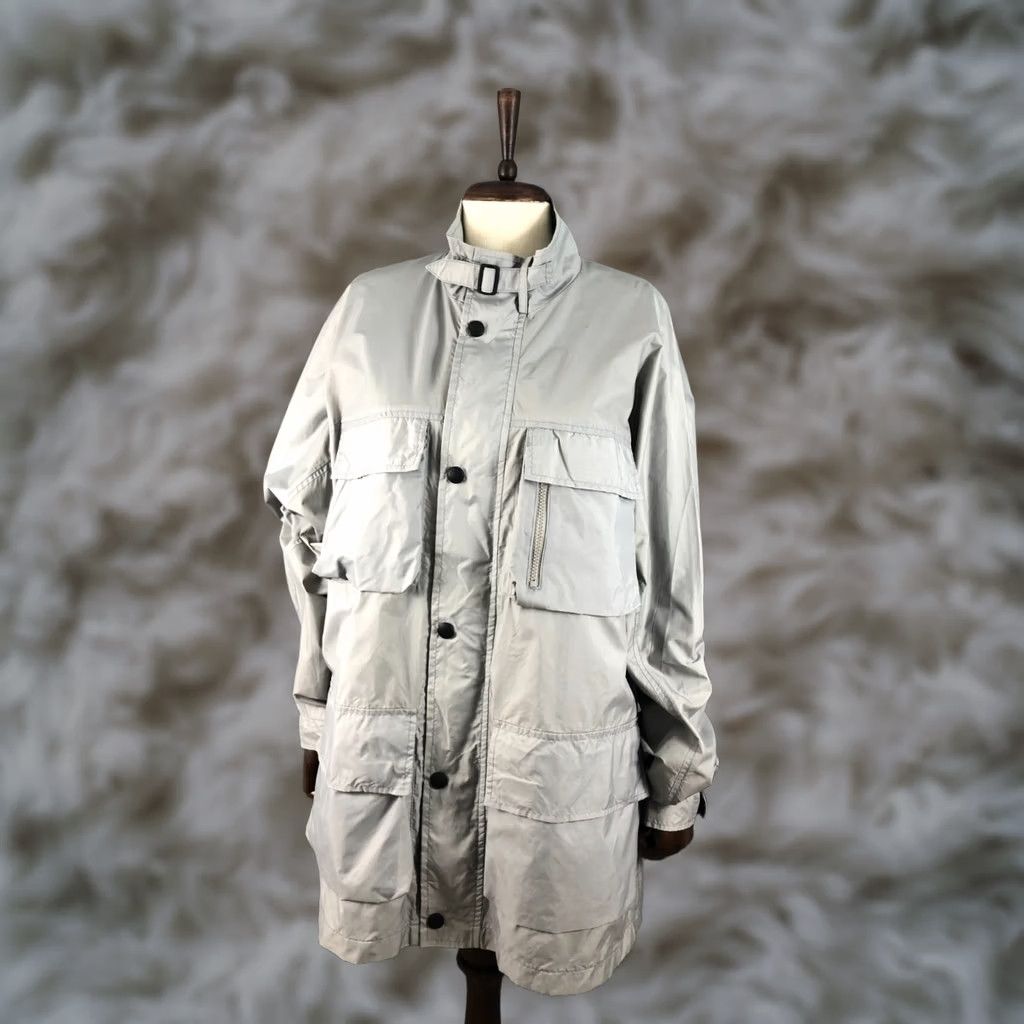 Vintage Armani Jeans Full Zip Windbreaker Jacket Polyamide Women Gray Size 42" / US 20 - 1 Thumbnail