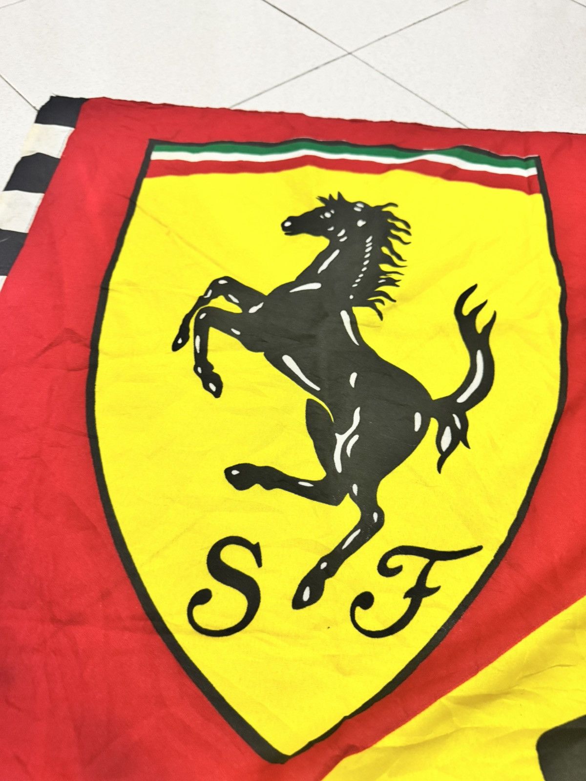 Ferrari VINTAGE 1990s JEAN ALESI FERRARI FLAG SCARF Size ONE SIZE - 4 Thumbnail