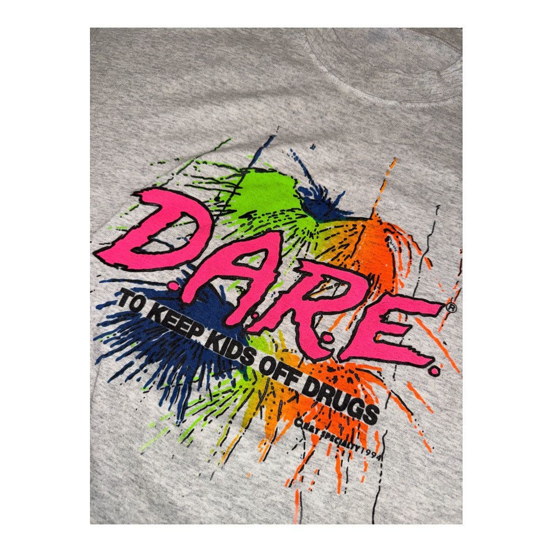 Vintage Vintage DARE tee in insane condition 1994 Size Large Size US L / EU 52-54 / 3 - 2 Thumbnail