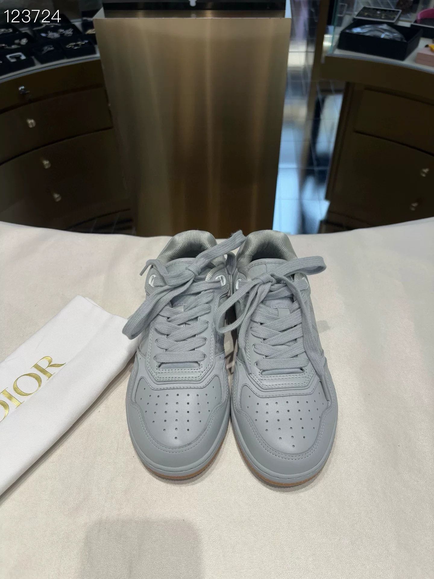 Dior Dior Year of Tiger Limited Gray Size US 4 / IT 34 - 1 Thumbnail