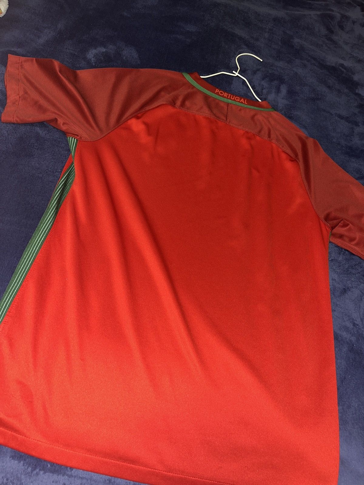 Nike Nike Portugal Vintage Home Jersey (MEDIUM) Size US M / EU 48-50 / 2 - 3 Thumbnail