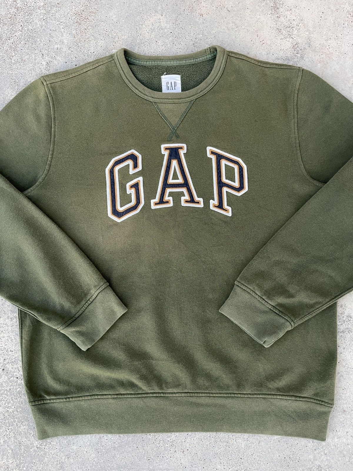 Gap × Vintage Vintage Faded Gap Big Logo Sweatshirt Size US XL / EU 56 / 4 - 2 Thumbnail