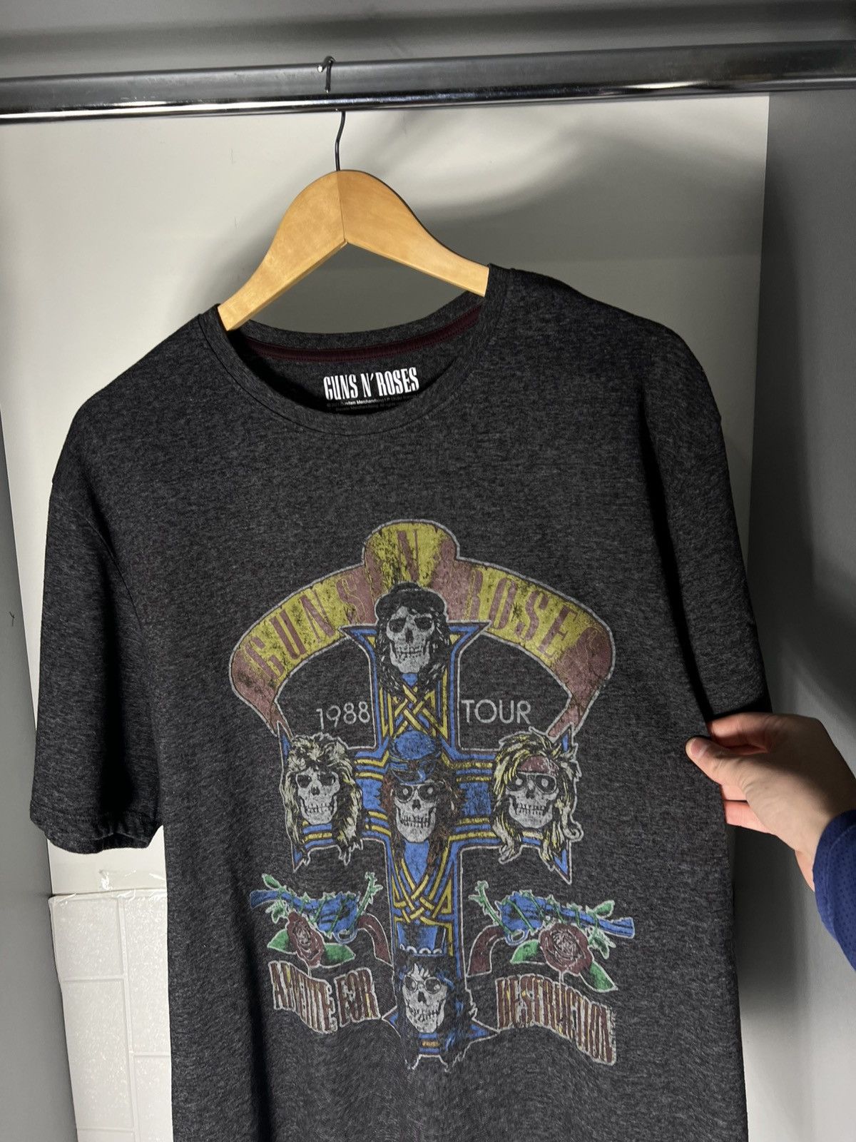 Band Tees VINTAGE GUNS N ROSES WORLD TOUR ROCK T-SHIRT METAL Y2K 90s Size US XXL / EU 58 / 5 - 11 Thumbnail