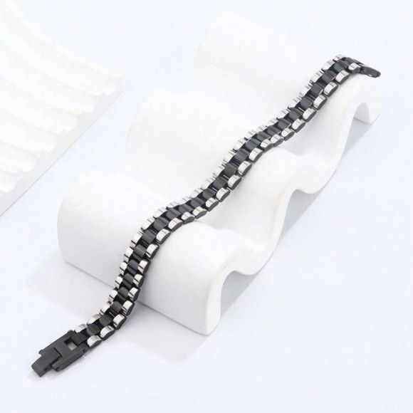 Other Men Fashionable Business Style Stainless Steel Bracelet Size ONE SIZE - 4 Thumbnail