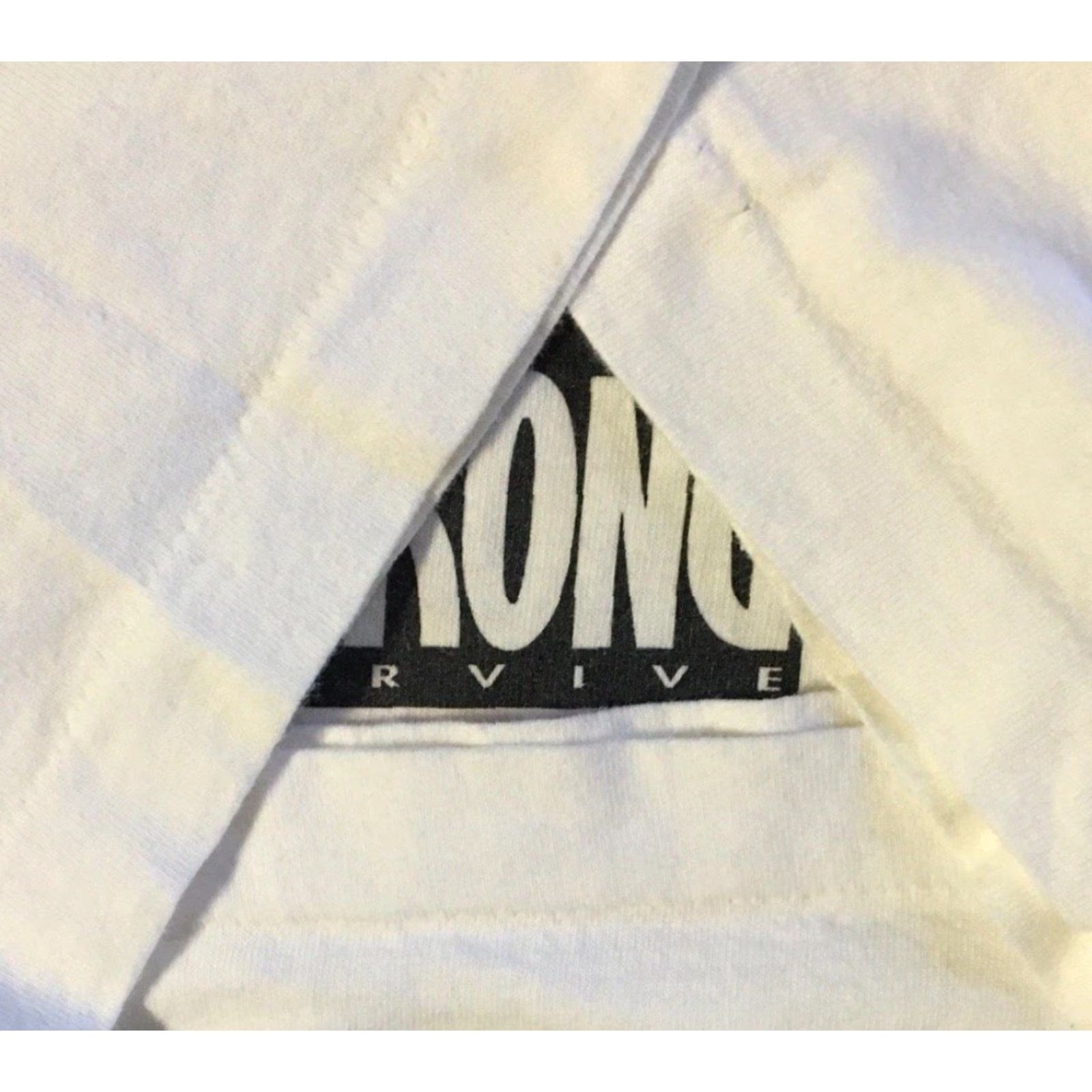 Vintage VINTAGE Southwest Airlines Only The Strong Survive Faded Shirt XL White Graphic Tee Mens 90s JuMbo Size US XL / EU 56 / 4 - 5 Thumbnail