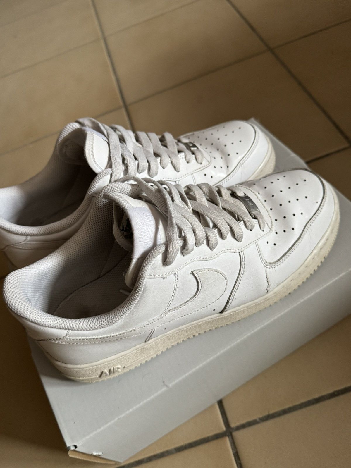 Nike Nike Air Force 1 ‘07 Size US 10 / EU 43 - 4 Thumbnail