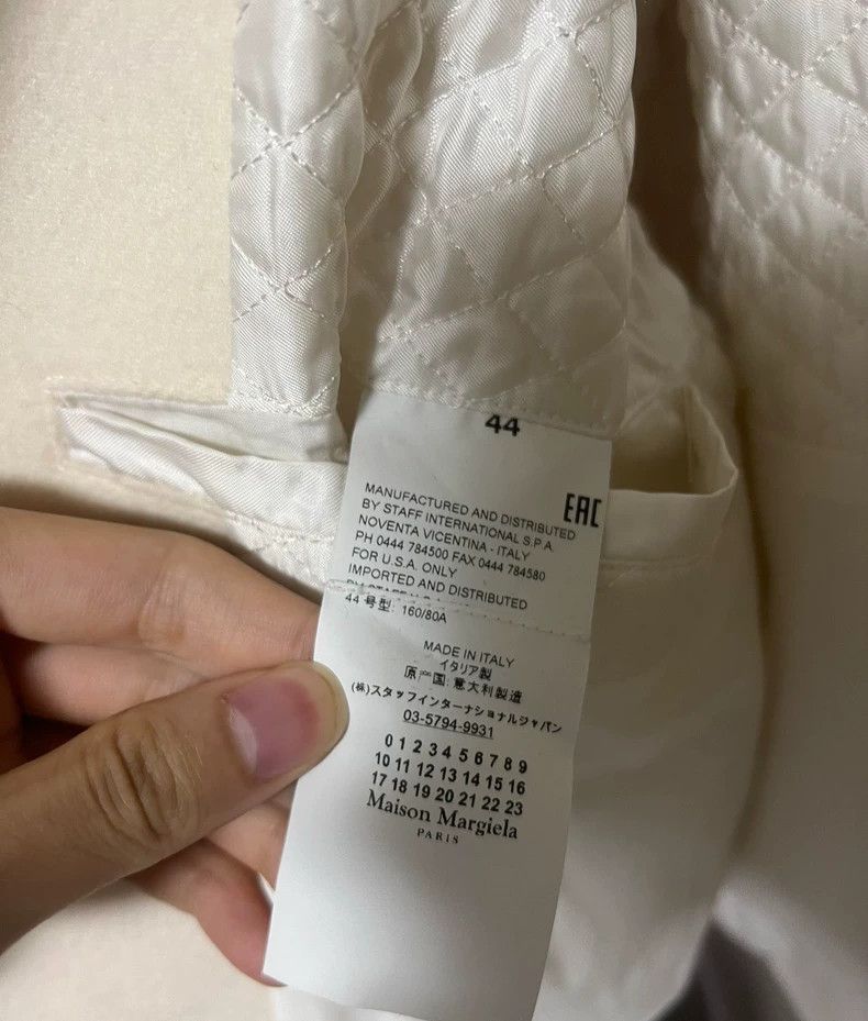 Maison Margiela Maison Margiela 2020 autumn and winter show black and white Size US S / EU 44-46 / 1 - 7 Thumbnail