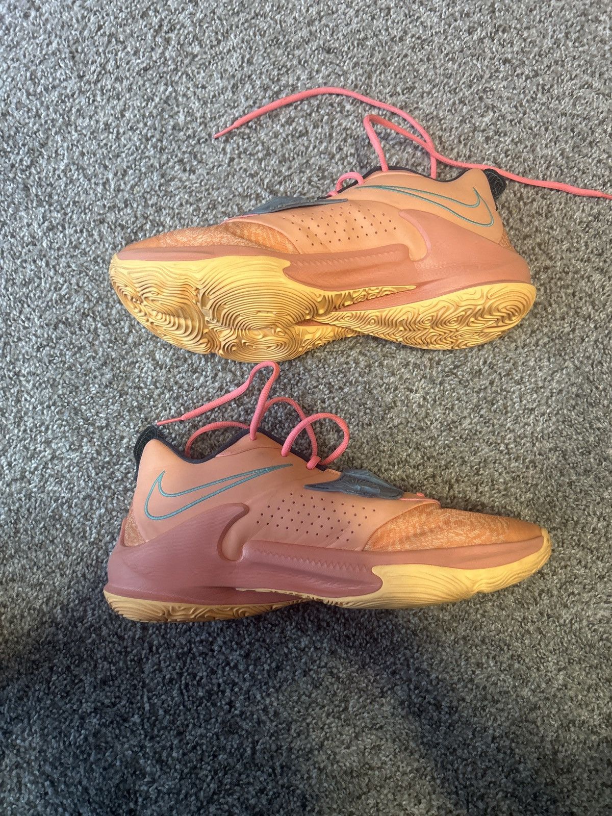 Nike Nike Zoom Freak 3 Crimson Bliss Size US 11 / EU 44 - 2 Thumbnail