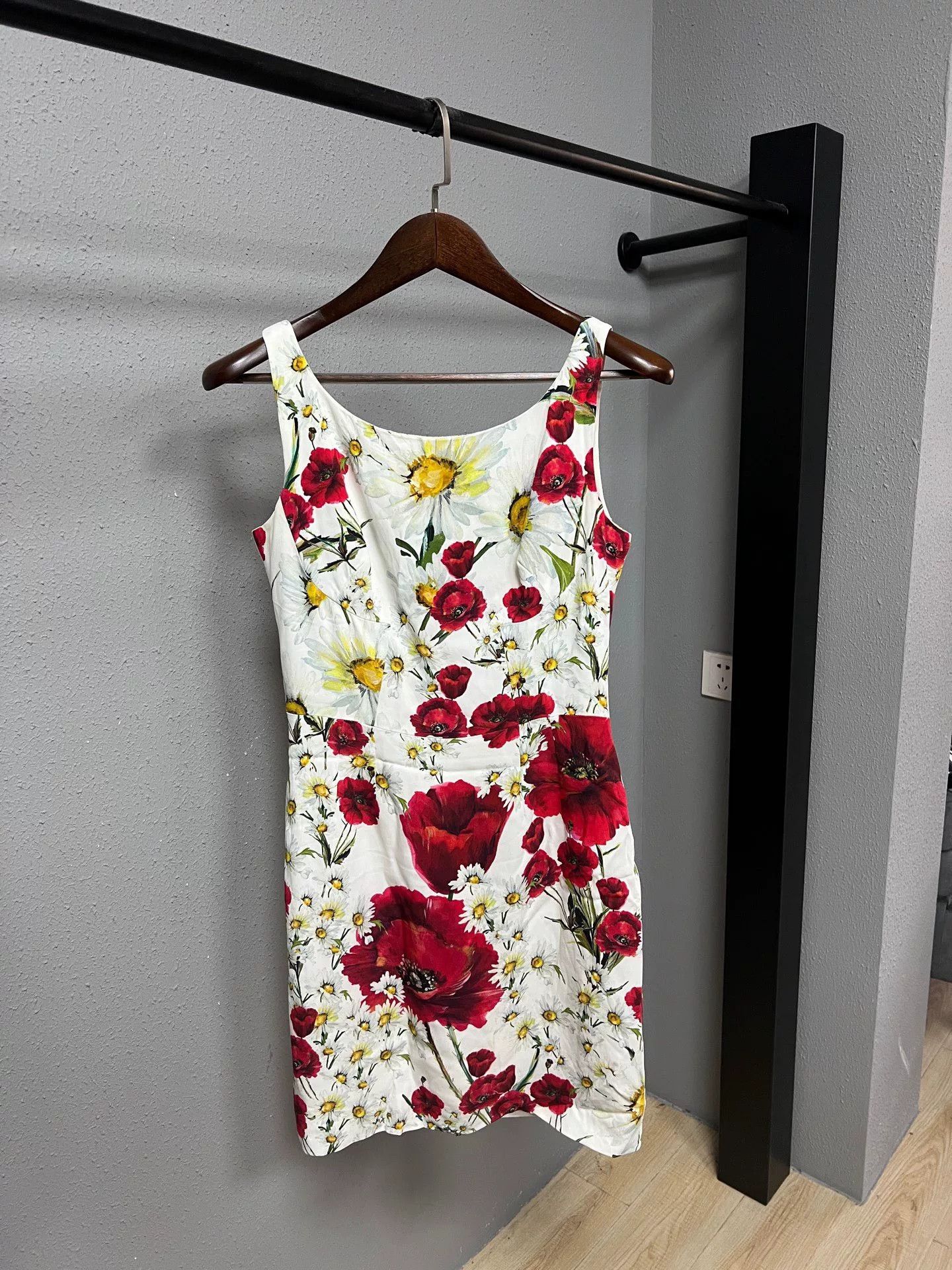 Dolce & Gabbana floral silk tank dress by D&G Size L / US 10 / IT 46 - 1 Thumbnail