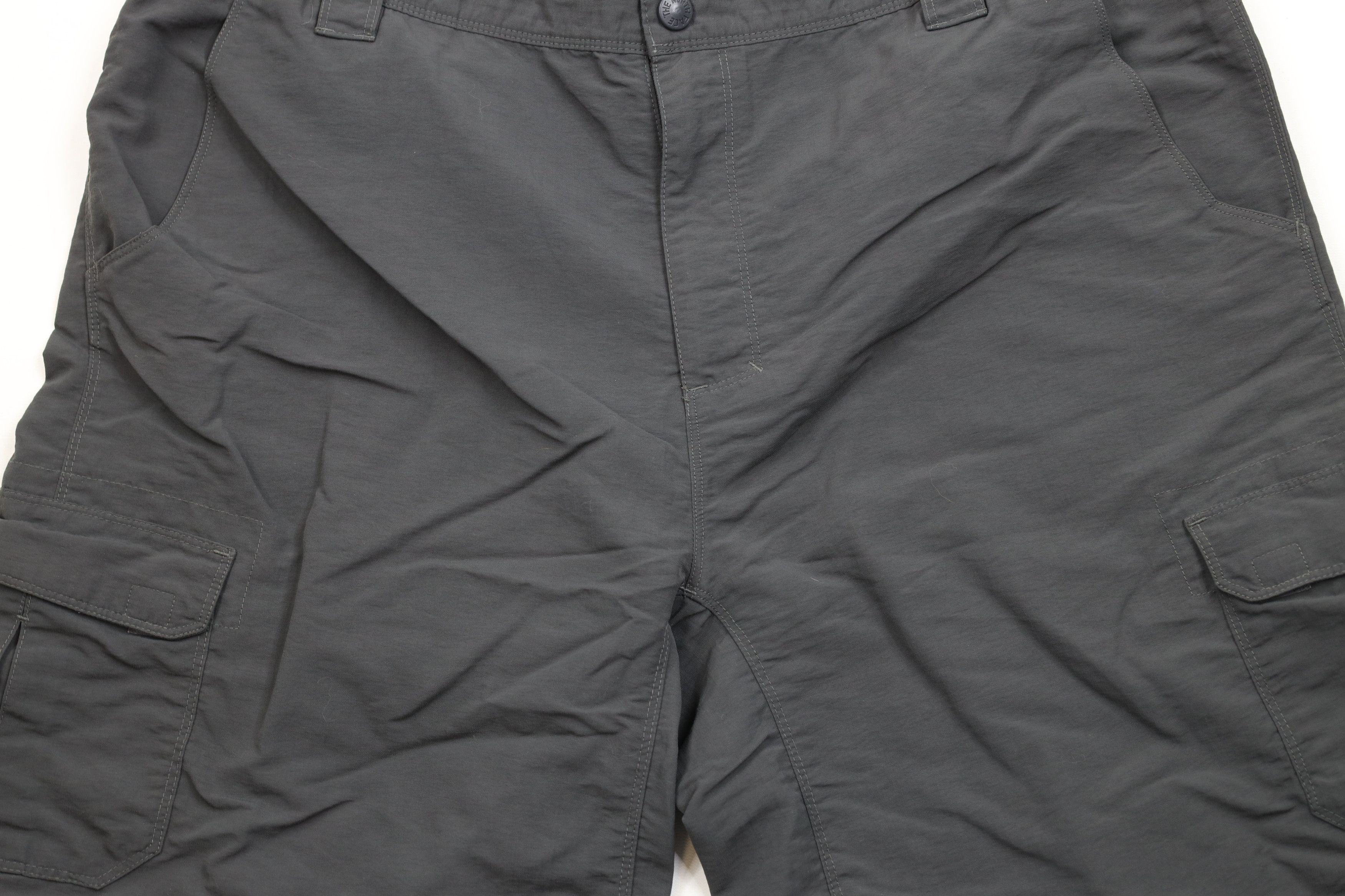 The North Face × Vintage Vintage The North Face Trekking Cargo Shorts Dark Gray Size US 36 / EU 52 - 3 Thumbnail