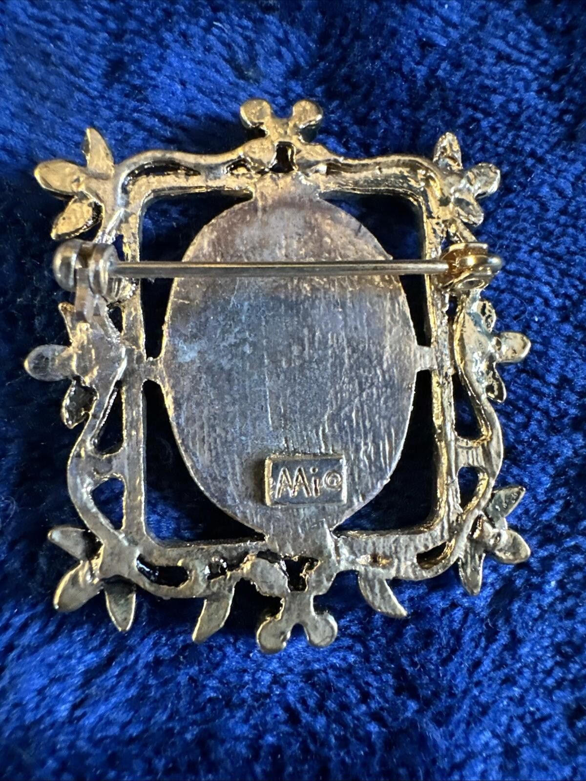 Other Vintage Square Framed Cameo with Crystals Brooch Size ONE SIZE - 2 Thumbnail