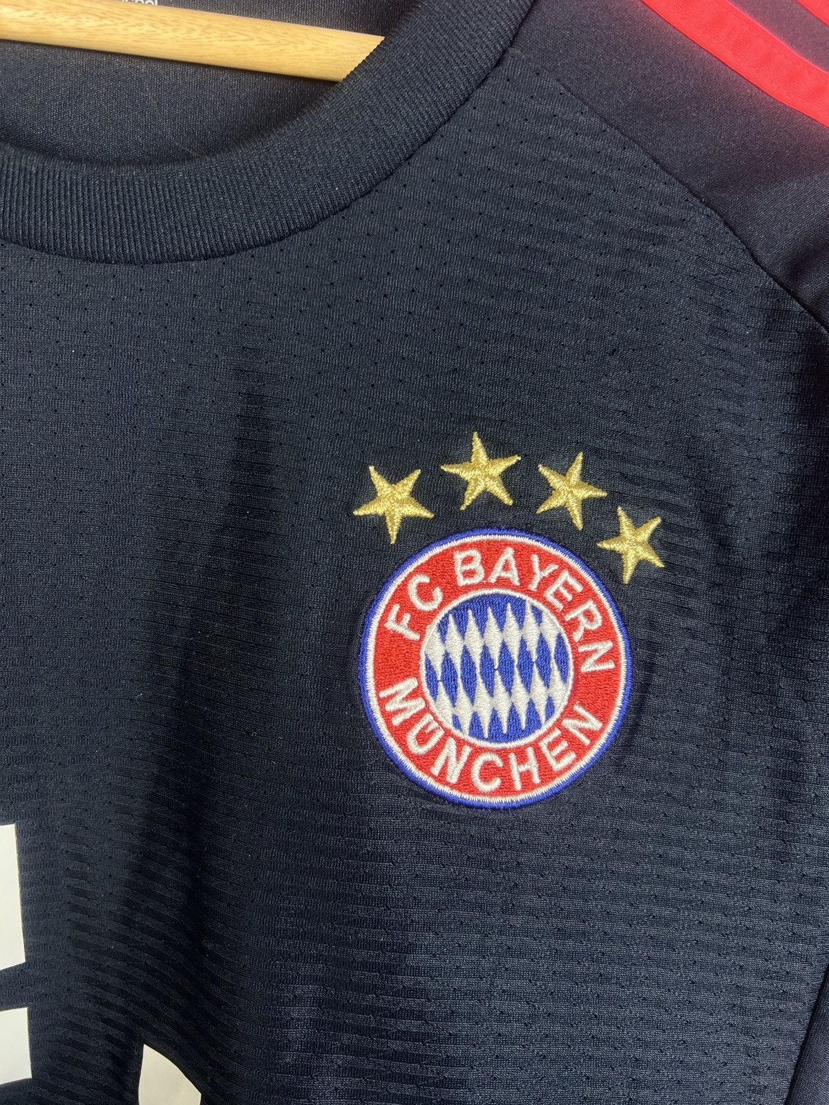 Adidas Adidas Bayern 2015 2016 Third Soccer Jersey Football Shirt Size US L / EU 52-54 / 3 - 3 Thumbnail