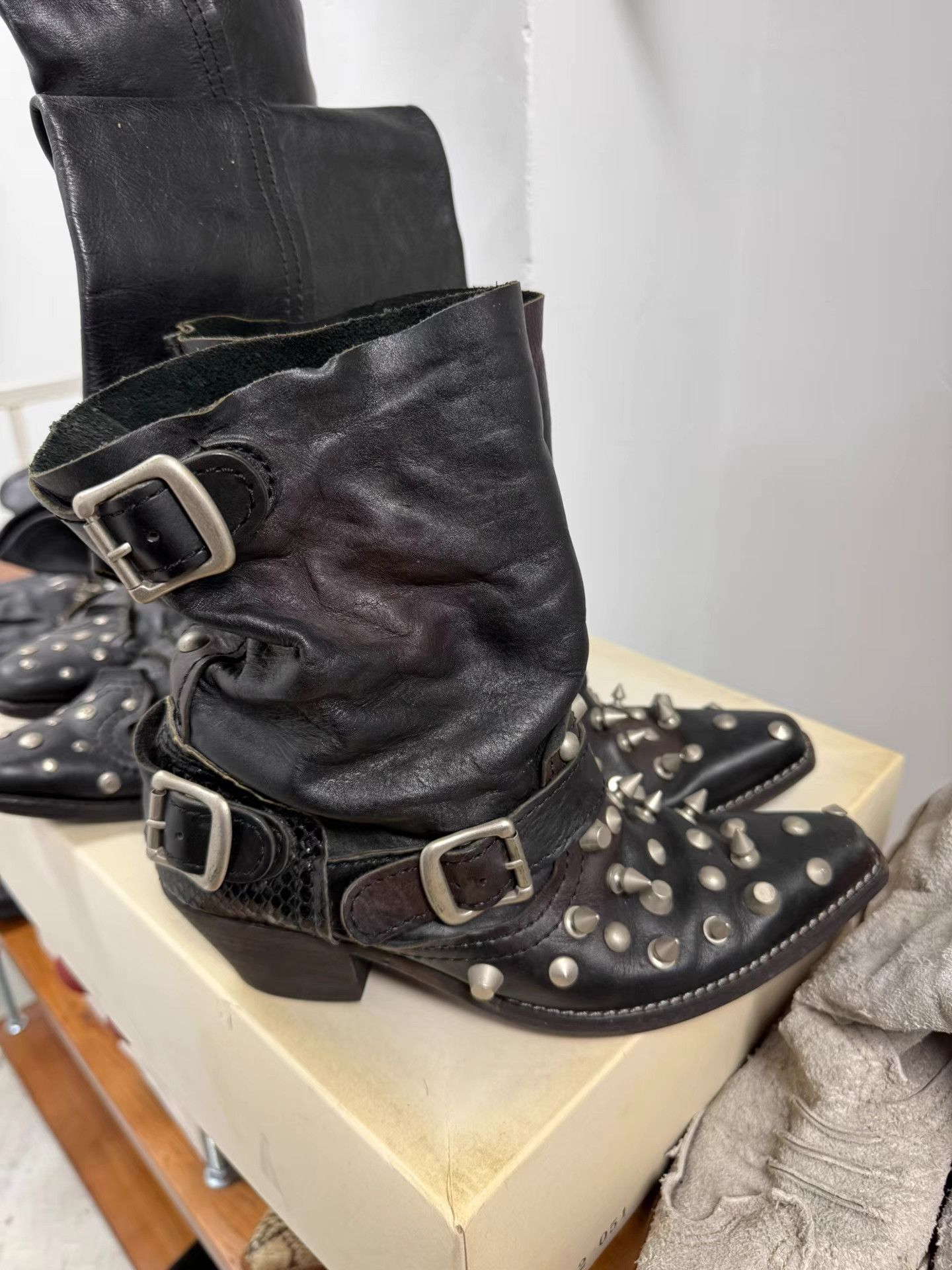 Junya Watanabe Junya Watanabe 06AW Distressed Studded Boots K20 Size US 7 / IT 37 - 3 Thumbnail