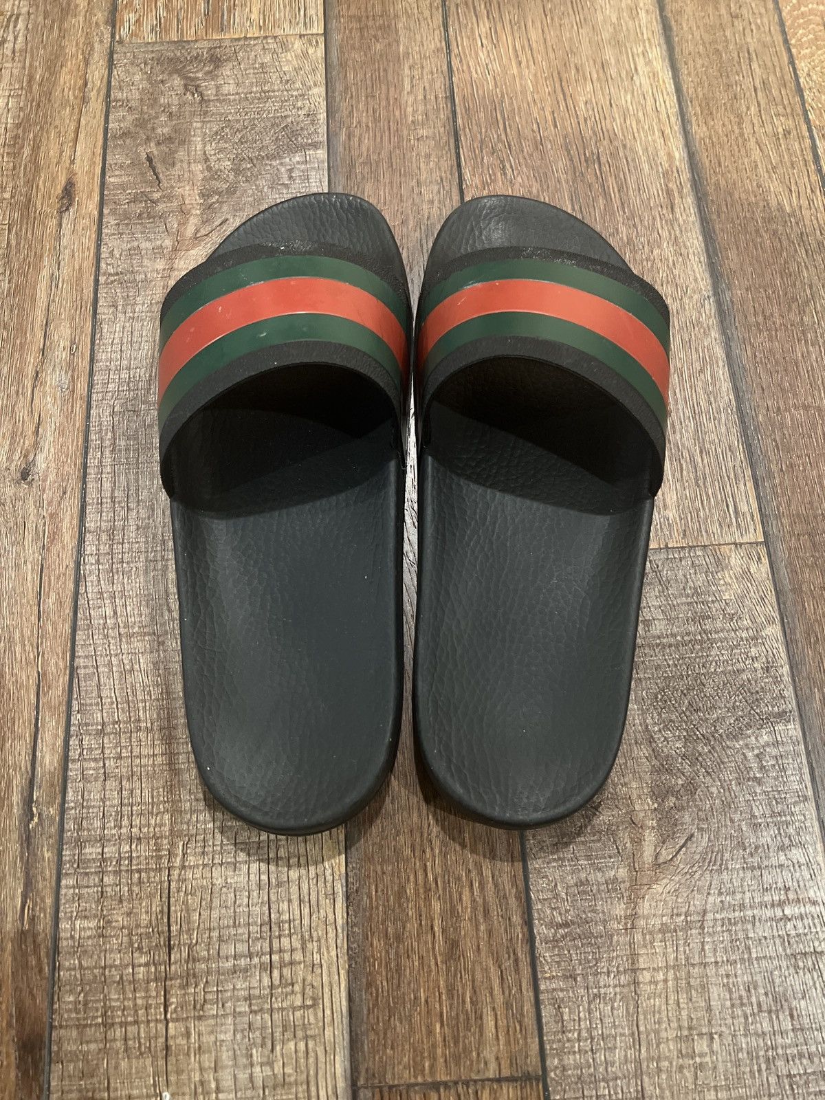 Gucci Gucci Slides (Pool slides) | Grailed